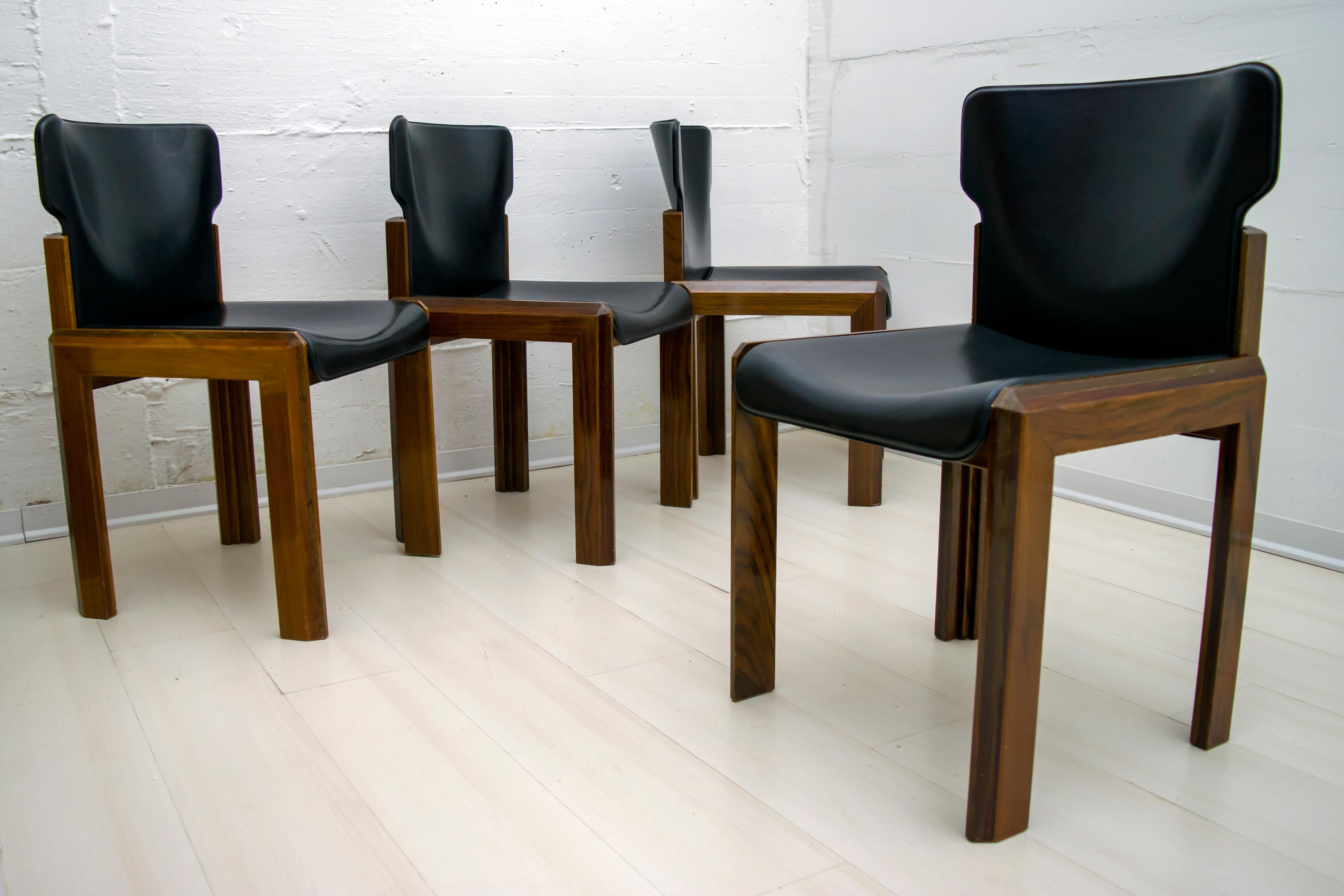 Luciano Frigerio Italian Modern Leather Dining Chairs, 1980s In Good Condition In Puglia, Puglia