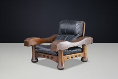 Luciano Frigerio Lounge Chair in Solid Walnut and Black Leather, Italy, 1970s