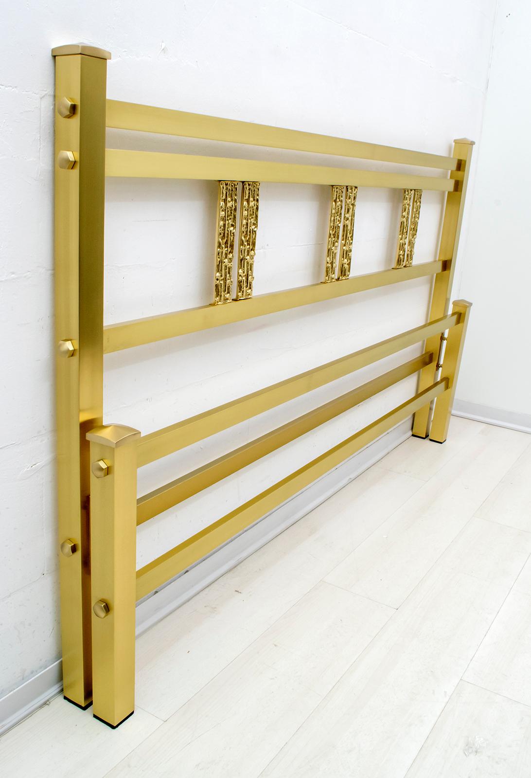 Elegant headboard designed by Luciano Frigerio, Italy, 1970s. This is an elegant headboard, in good original condition, bed kept in a warehouse of a furniture factory. The decorative section includes crosspieces with a smooth brass finish, the