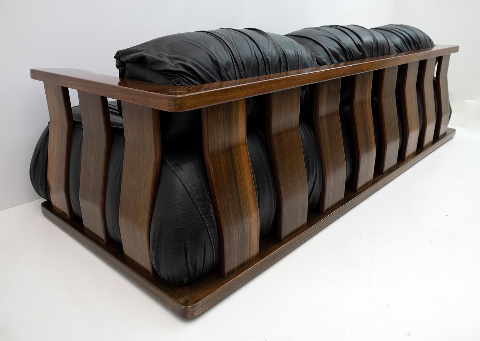 Luciano Frigerio Mid-Century Modern Italian Wood and Leather Sofa 