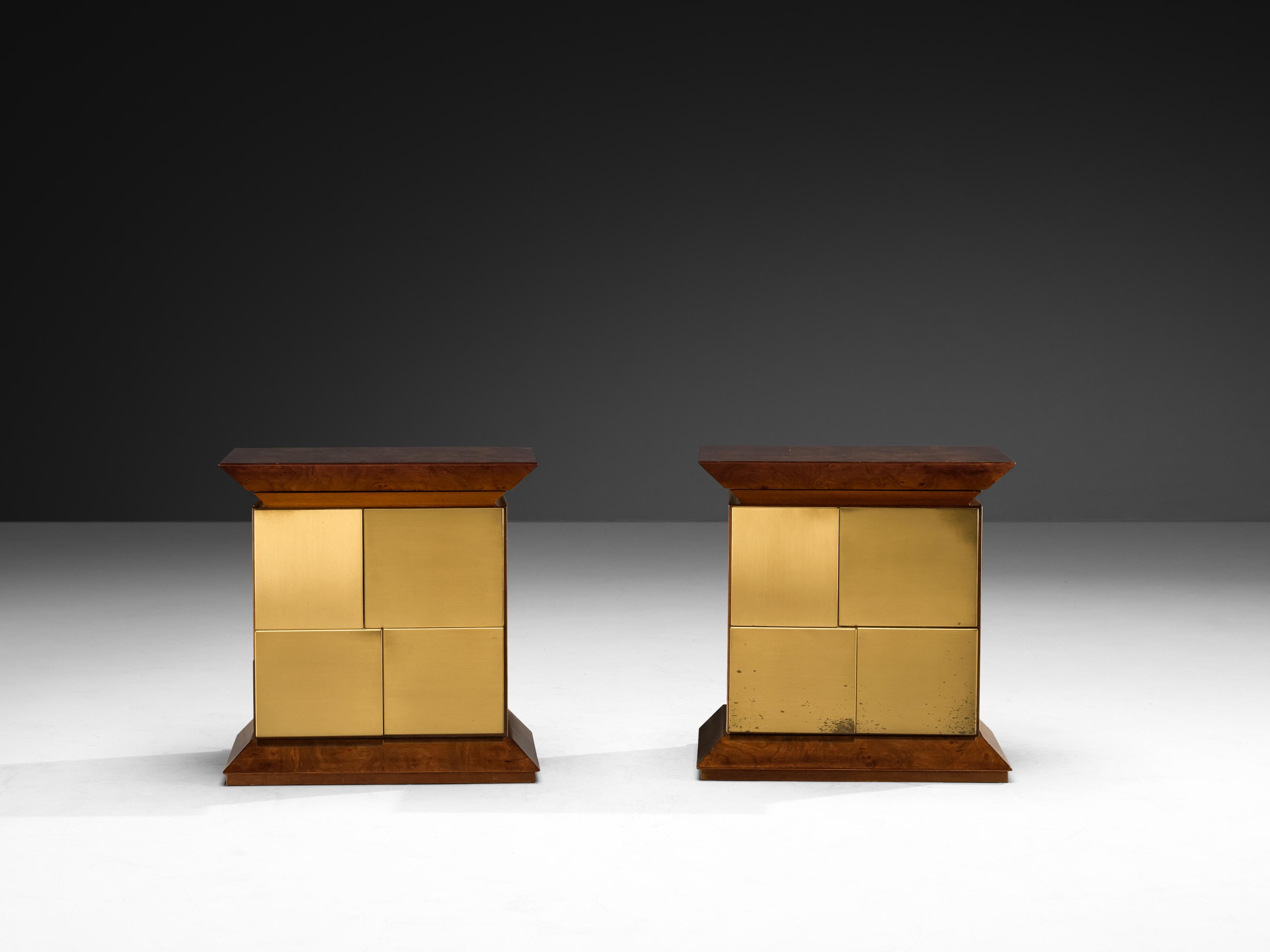 Late 20th Century Luciano Frigerio Nightstands in Elm Burl and Brass For Sale