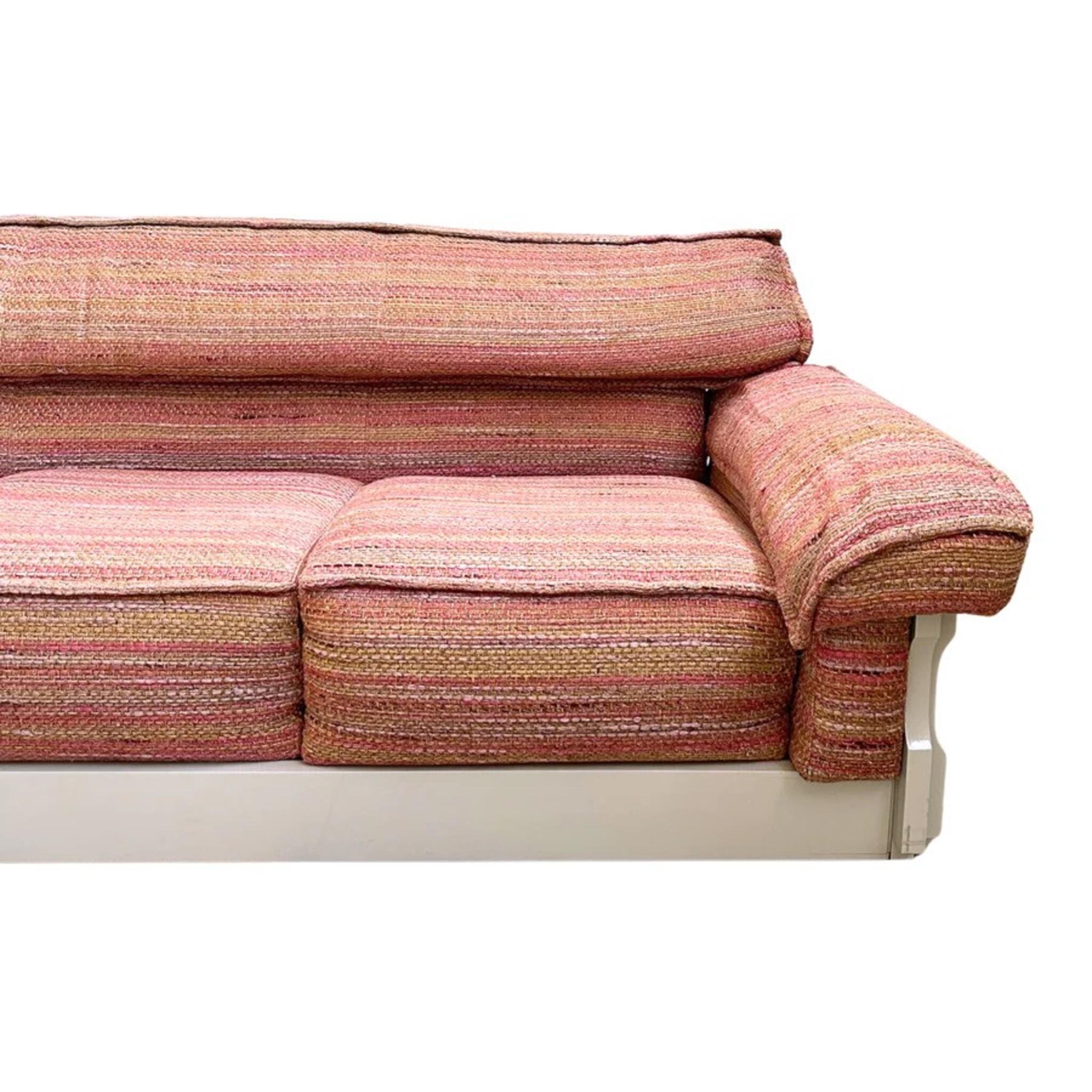 Luciano Frigerio 'Norman' 3-Sitzer-Sofa mit Missoni-Polsterung, Italien, 1970er Jahre (Postmoderne) im Angebot