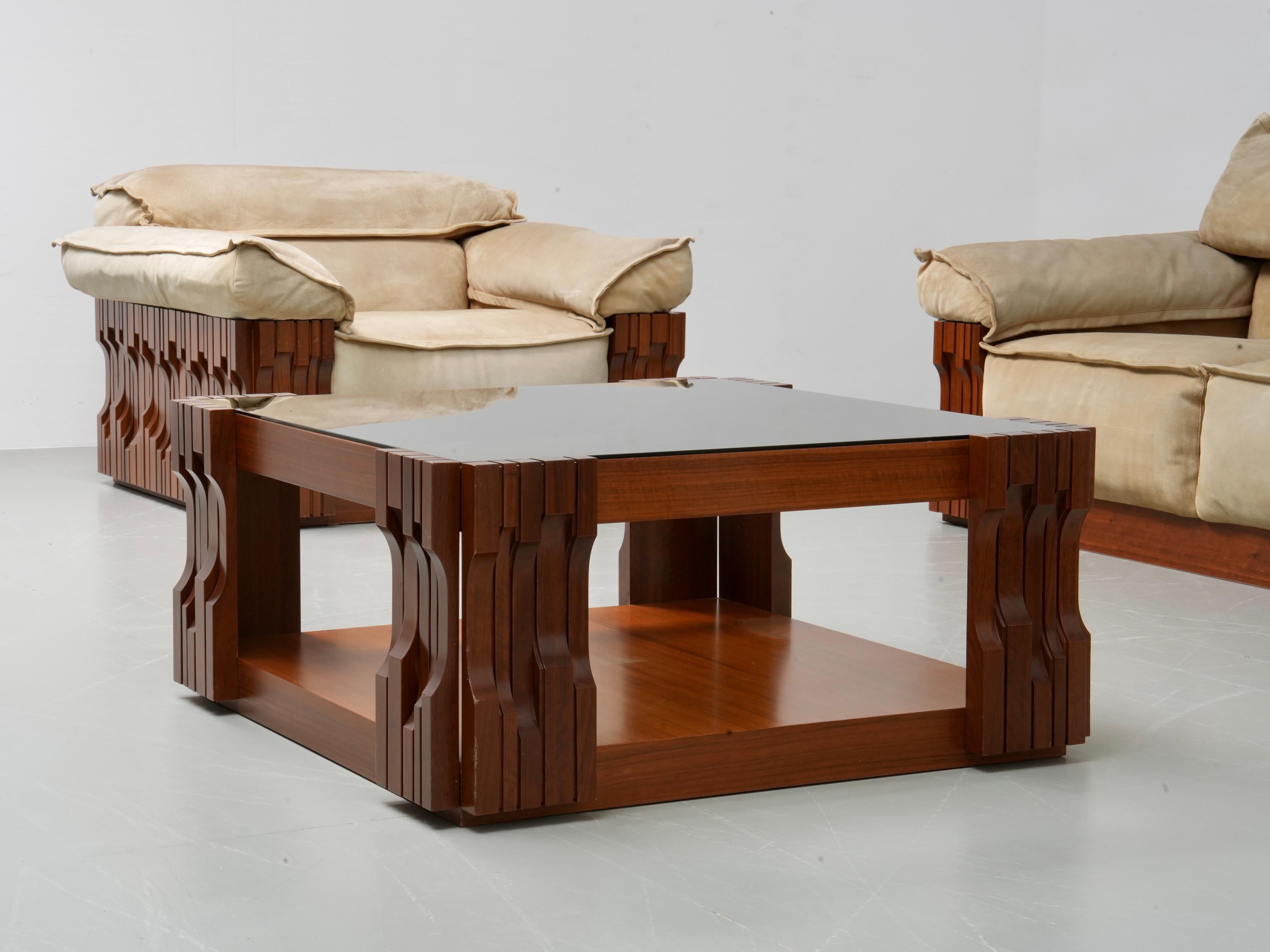 Luciano Frigerio 'Norman' Deux chaises longues en noyer et daim, Italie, 1968 en vente 2