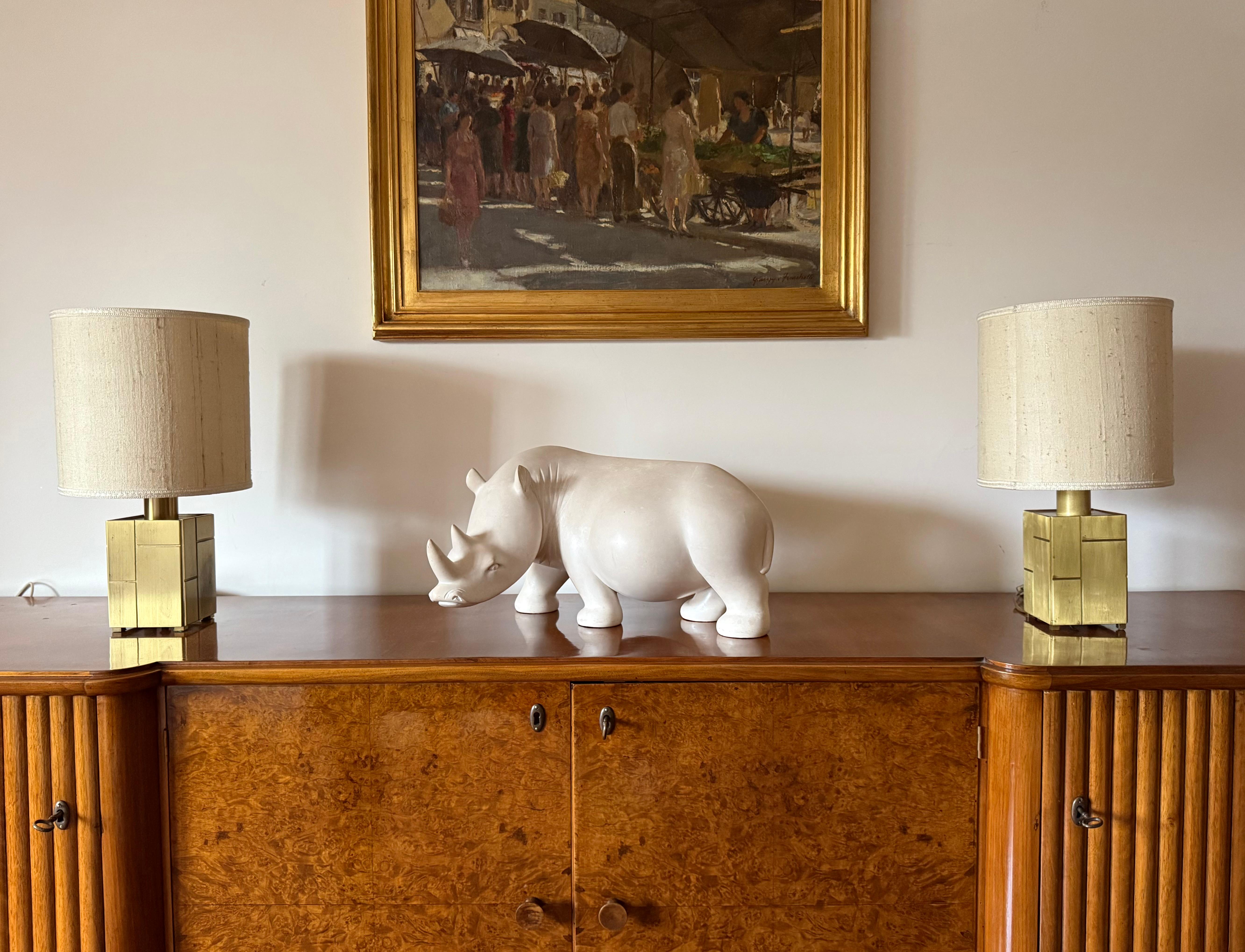 Luciano Frigerio, paire de lampes de table en laiton mod. Louis, Frigerio Italie, années 1970 4