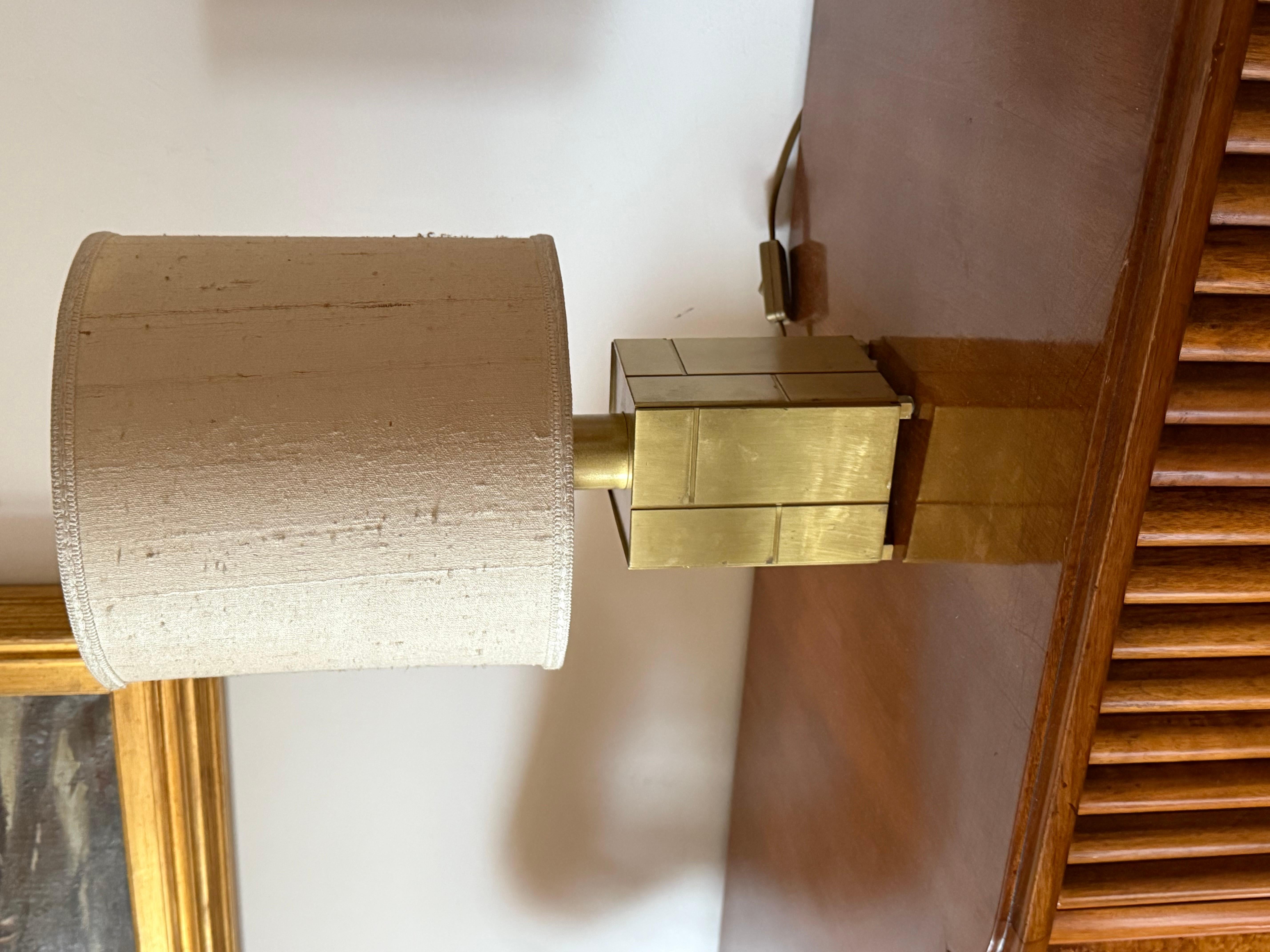 Luciano Frigerio, paire de lampes de table en laiton mod. Louis, Frigerio Italie, années 1970 7