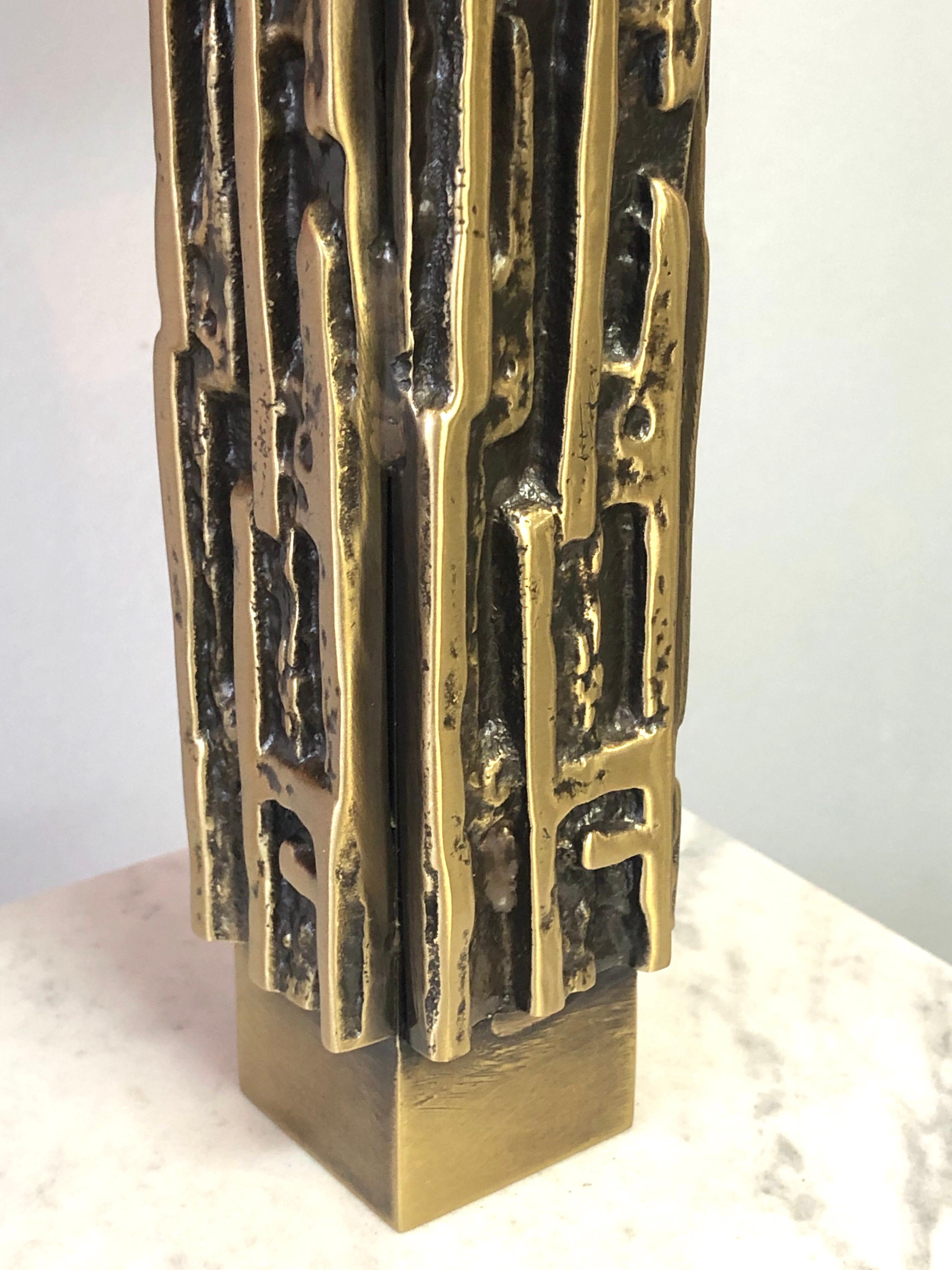 Luciano Frigerio Pair of Large Bronze and Marble Table Lamps, 1970s For Sale 3