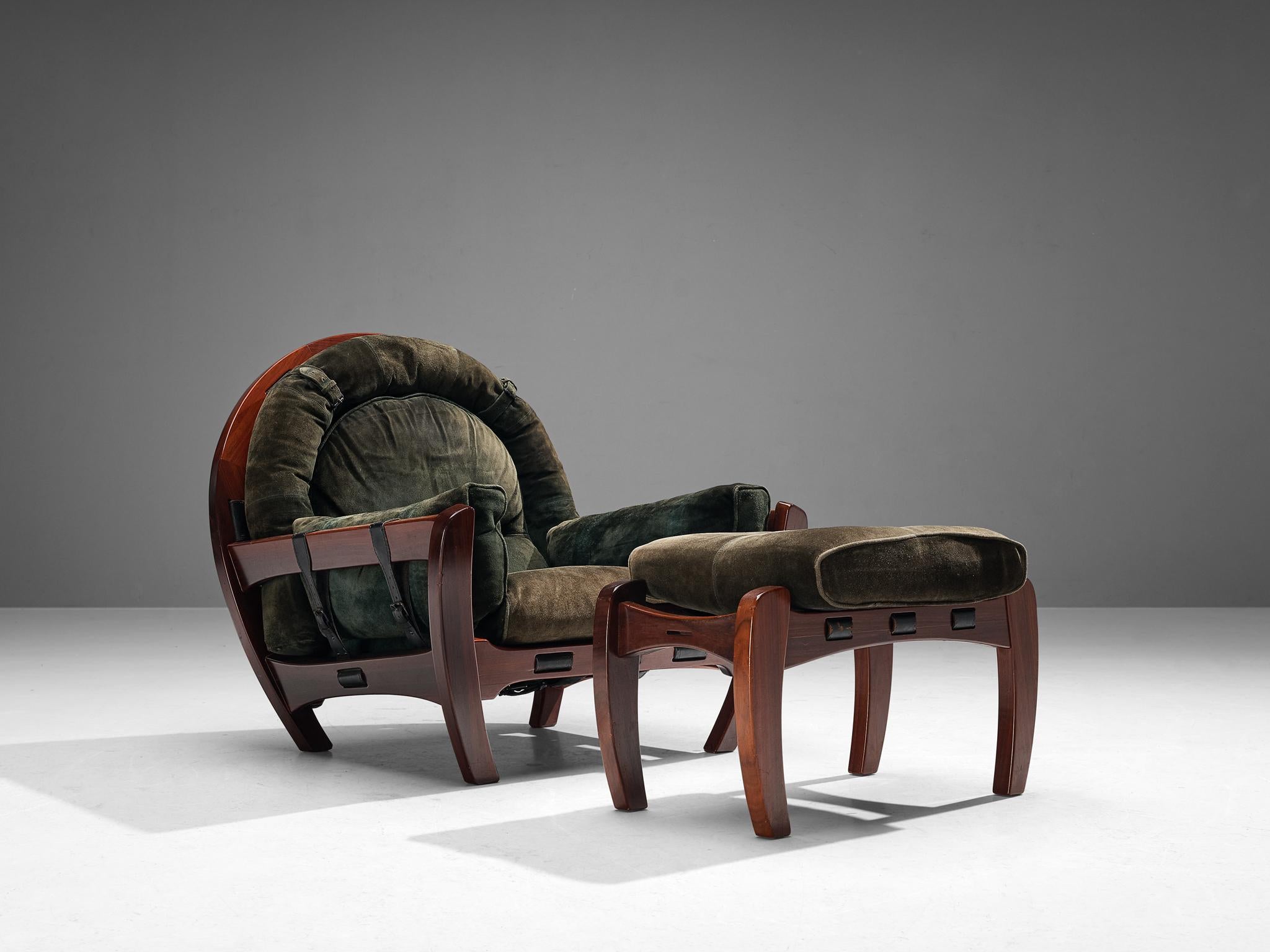 Luciano Frigerio Pair of 'Rancero' Lounge Chairs and Ottoman  In Good Condition In Waalwijk, NL