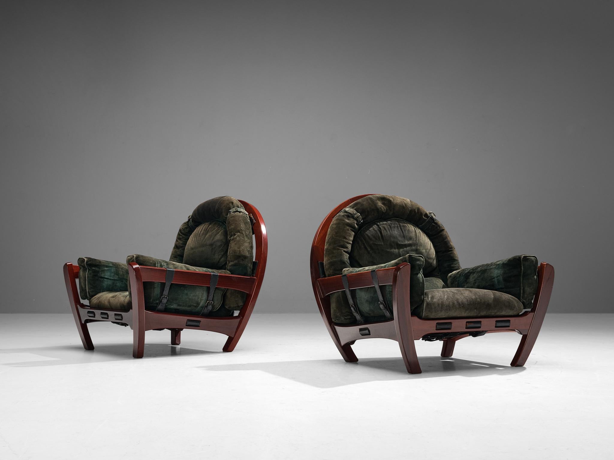  Luciano Frigerio Pair of 'Rancero' Lounge Chairs and Ottoman  2