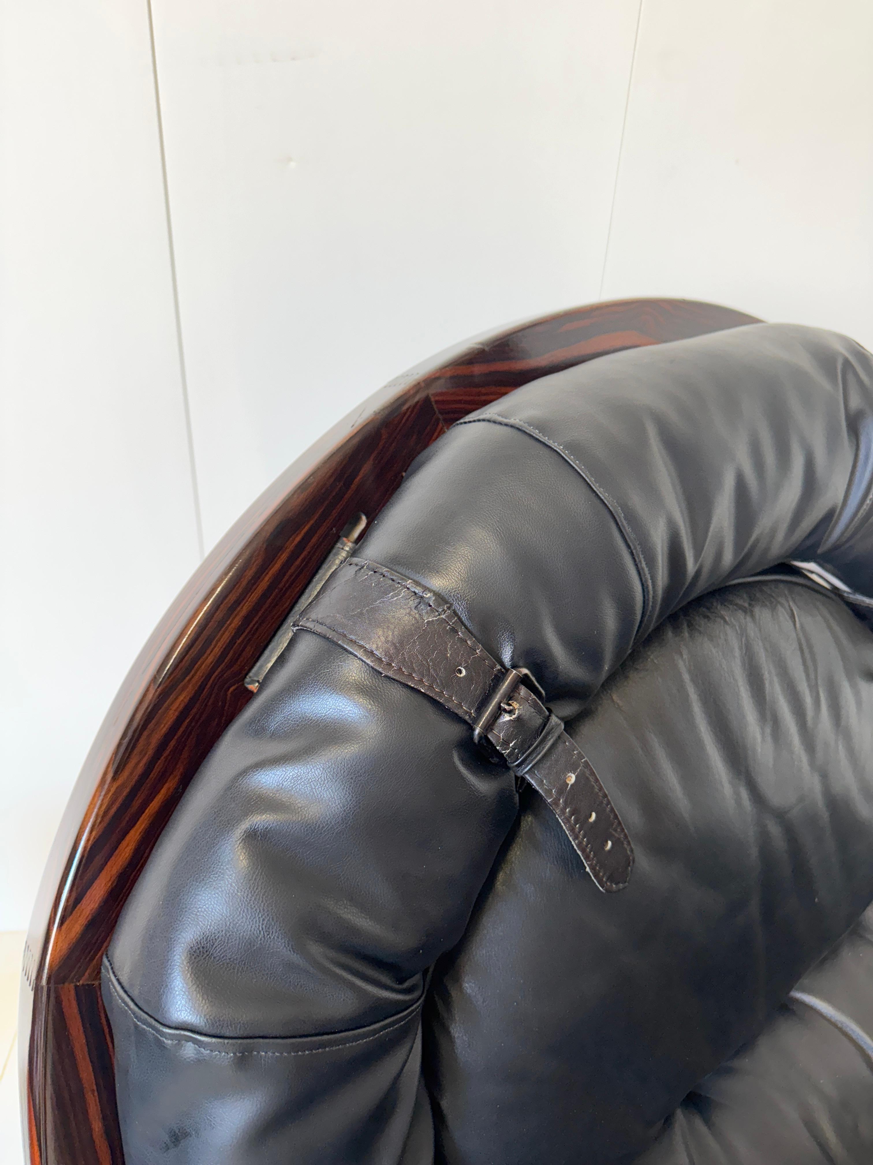 Luciano Frigerio, Sillón y otomana  mod. 'Rancero' 1970s en venta 6