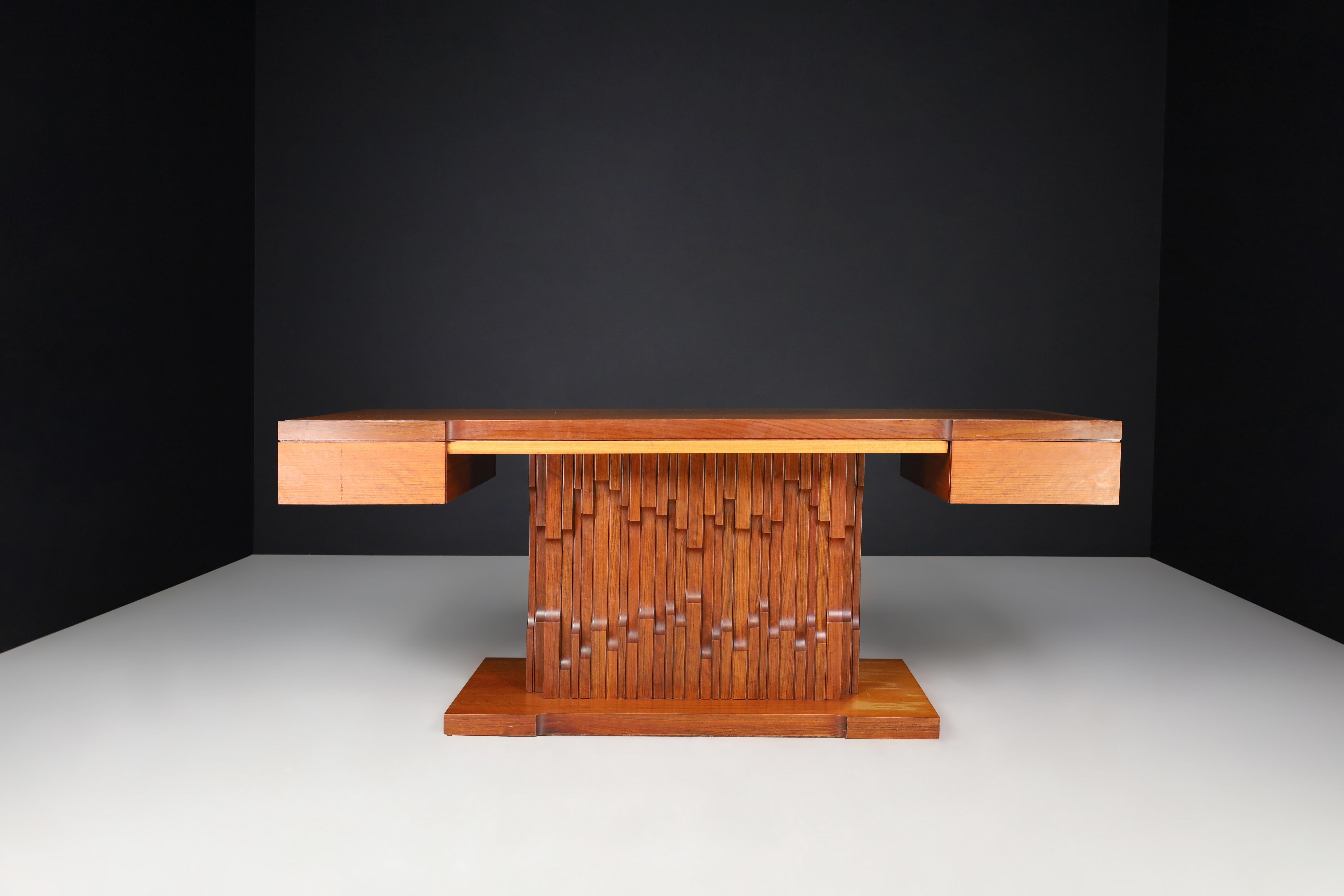 Brutalist Luciano Frigerio Presidential Writing Desk in Walnut, Italy 1970s For Sale