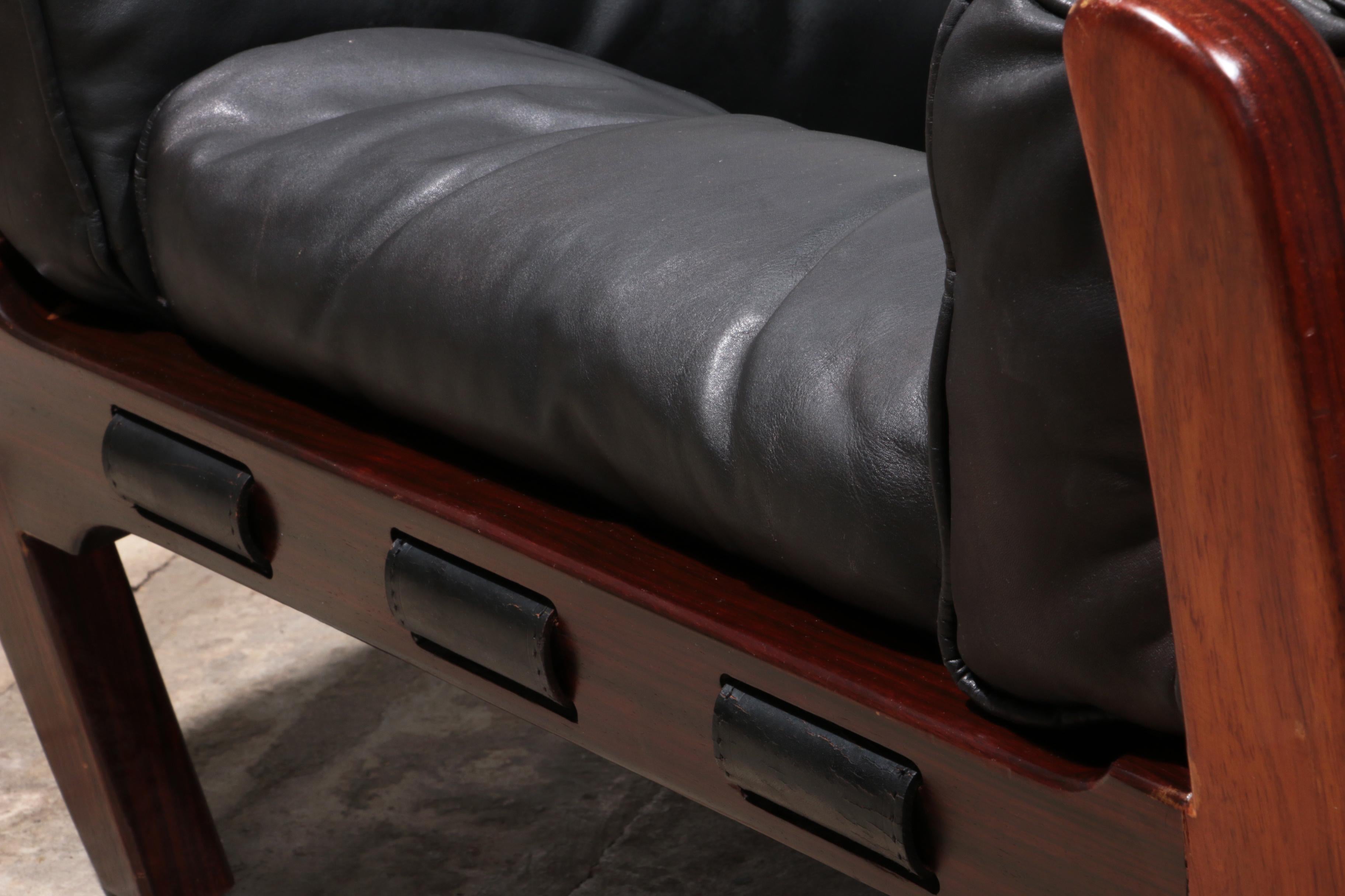 Luciano Frigerio „Rancero“ Leder-Loungesessel „Rancero“ – italienisches Design der 1970er Jahre im Angebot 4