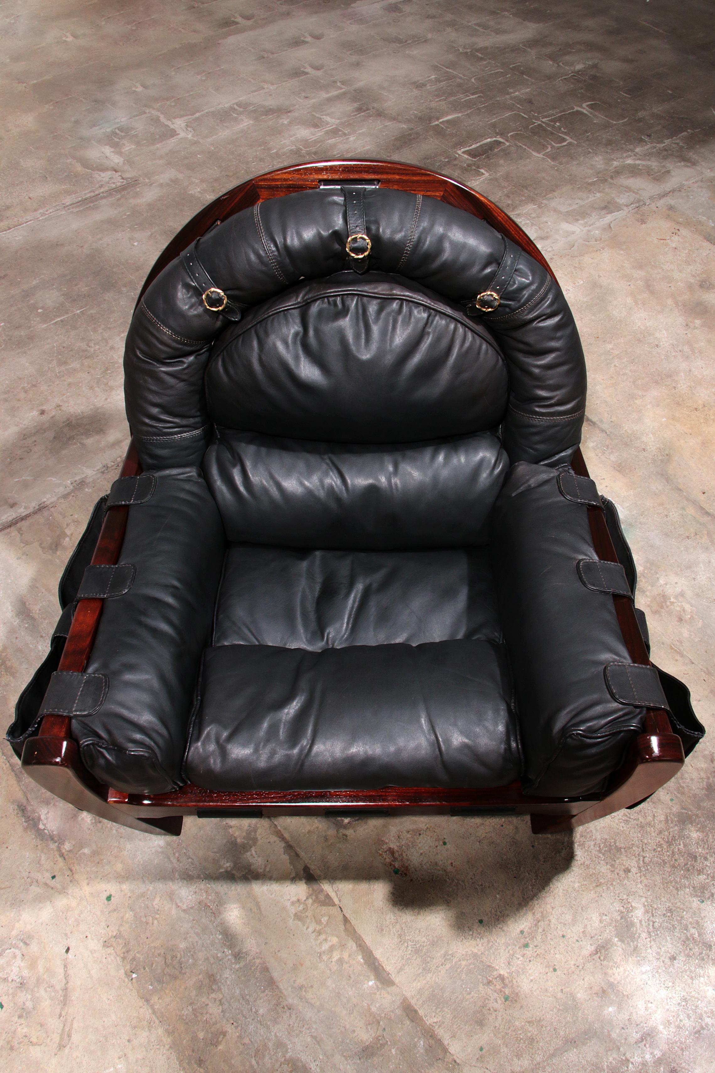 Luciano Frigerio „Rancero“ Leder-Loungesessel „Rancero“ – italienisches Design der 1970er Jahre im Angebot 6