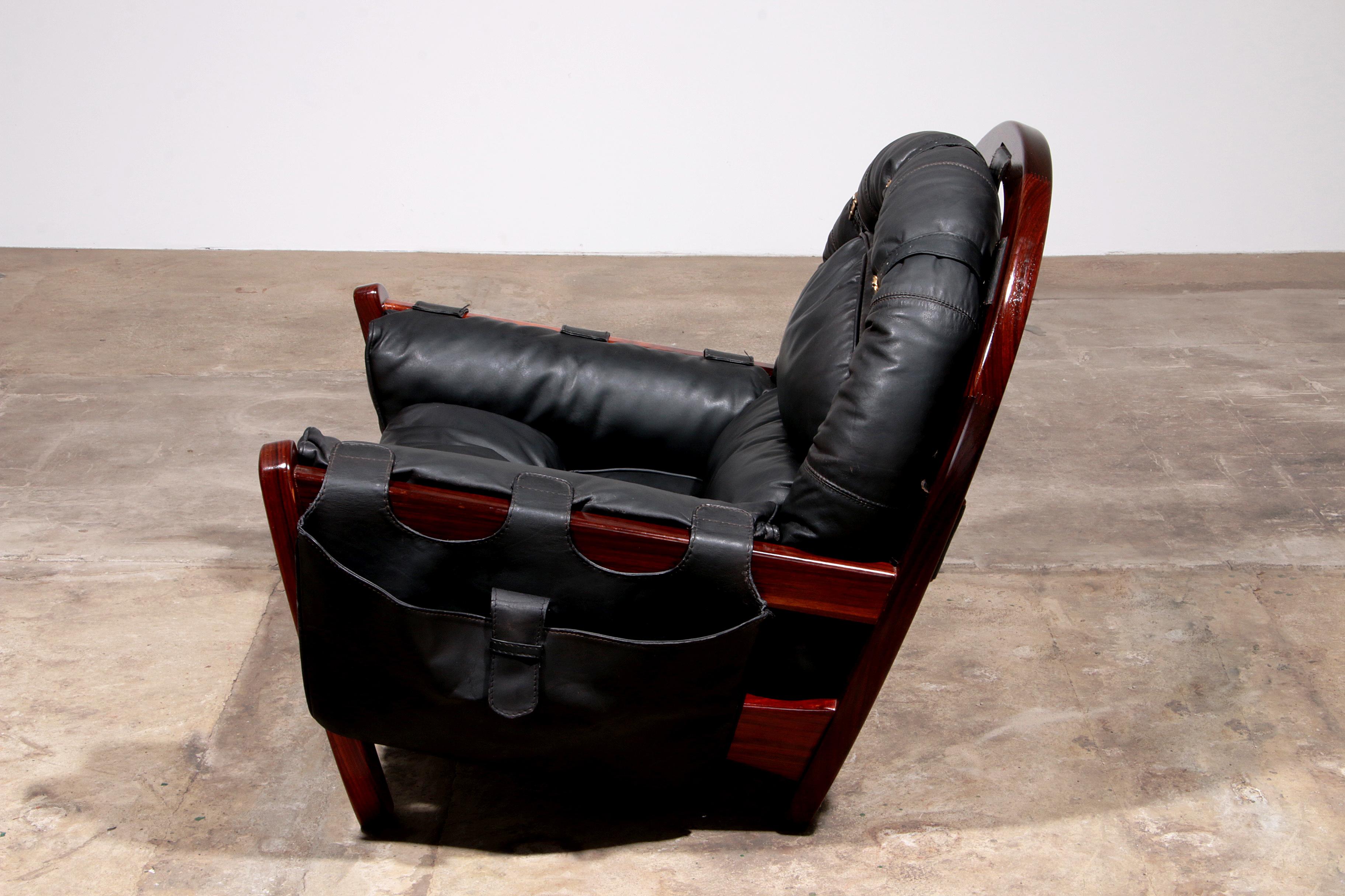 Luciano Frigerio „Rancero“ Leder-Loungesessel „Rancero“ – italienisches Design der 1970er Jahre im Zustand „Gut“ im Angebot in Oirlo, LI
