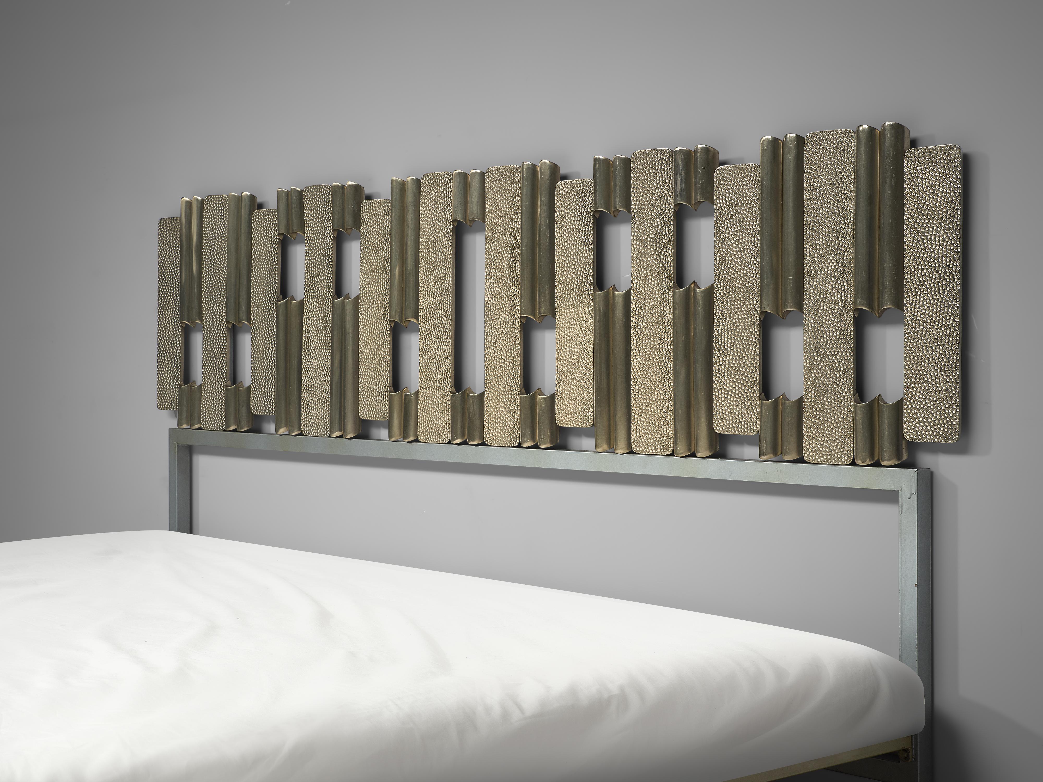 Mid-Century Modern Luciano Frigerio Sculptural Bed in Hammered Steel