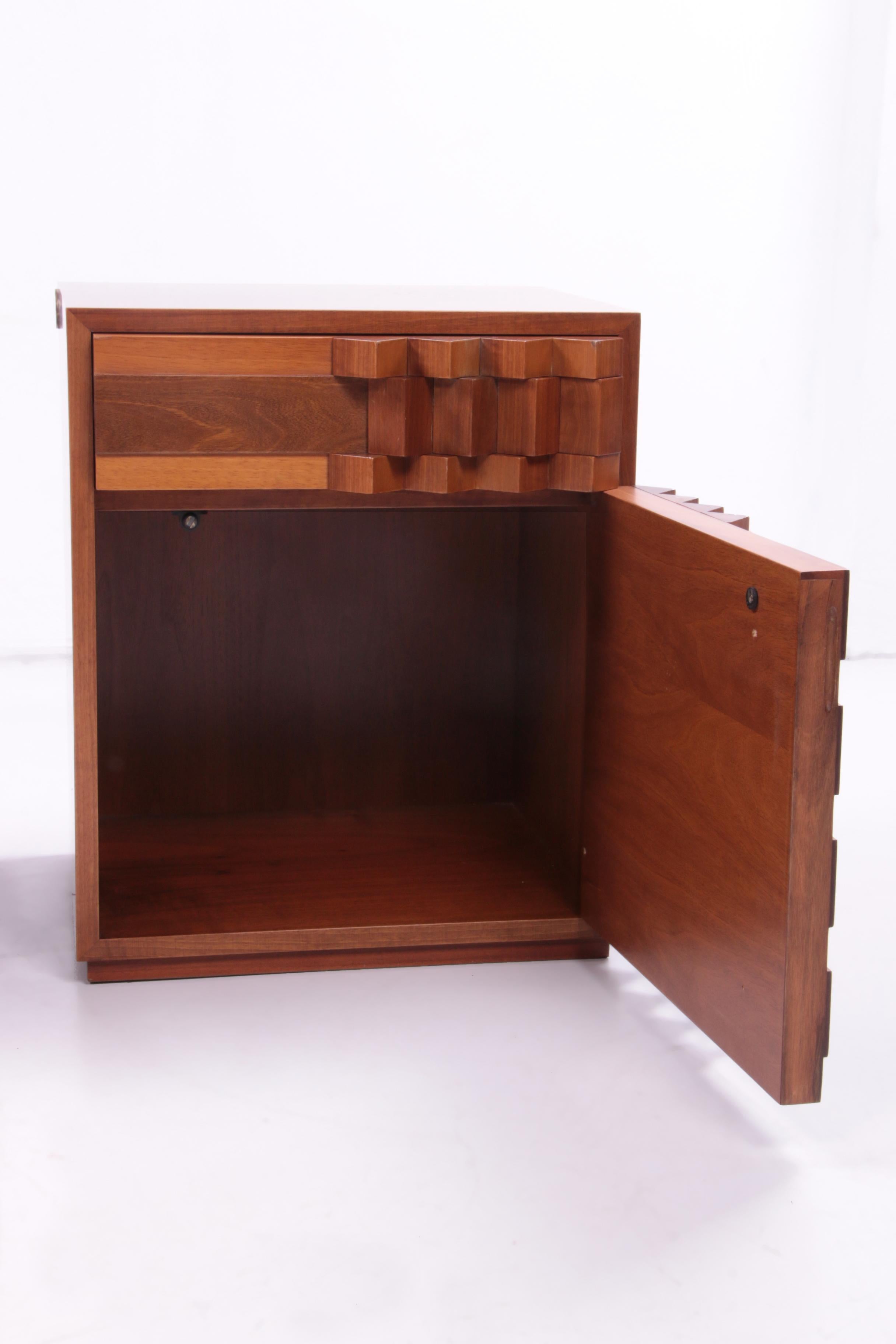 Vintage Luciano Frigerio Bedside Tables with Graphic Doors, 1970s Italy. For Sale 8