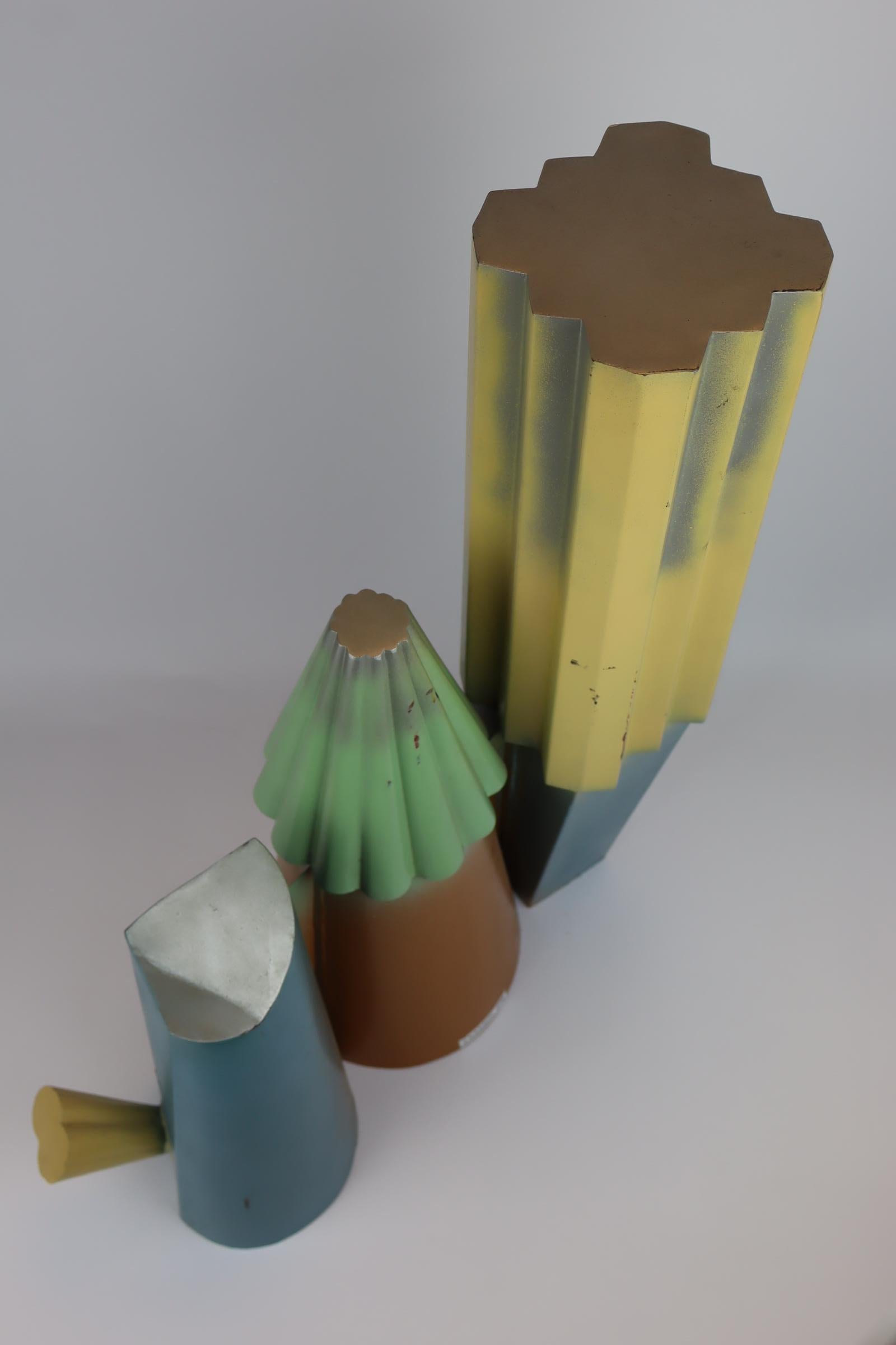 Luciano Palmieri: scultura in metallo in stile Memphis, Italia 1983 in vendita 2