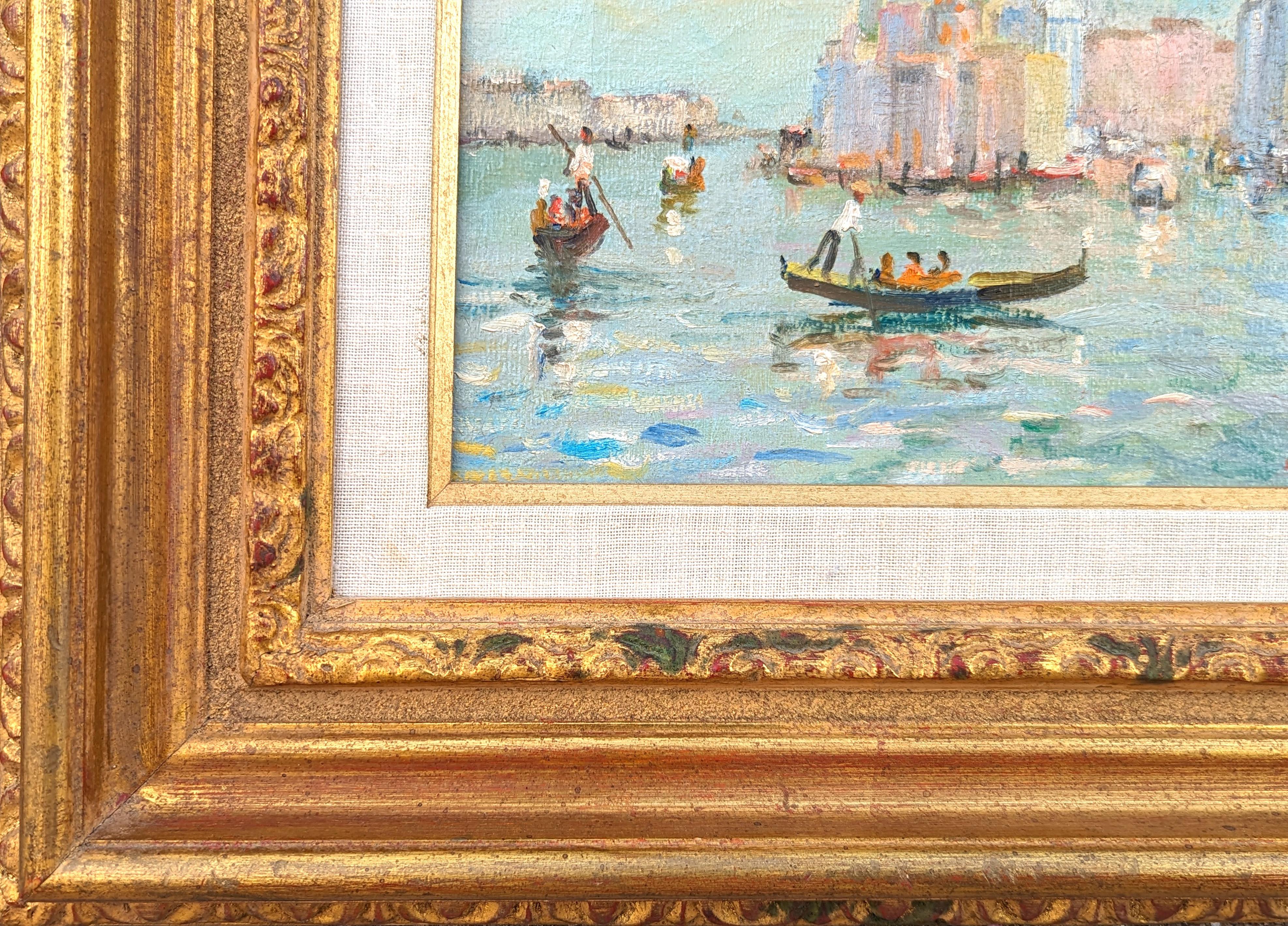 Paisaje italiano en tonos pastel pintado por el artista europeo Luciano Rampaso. La obra muestra varias góndolas que son empujadas por los canales venecianos, representadas en un estilo impresionista. Firmado en la esquina inferior derecha de la