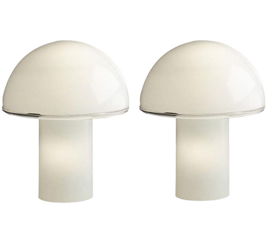 Luciano Vistosi for Artemide Pair of Table Lamp Onfale Medium 1970’s

Struttura in vetro, articolo in buone condizioni conservative, non vi è alcun difetto strutturale da segnalare. (Vedi foto)

Altezza 34 cm
Diametro 23 cm