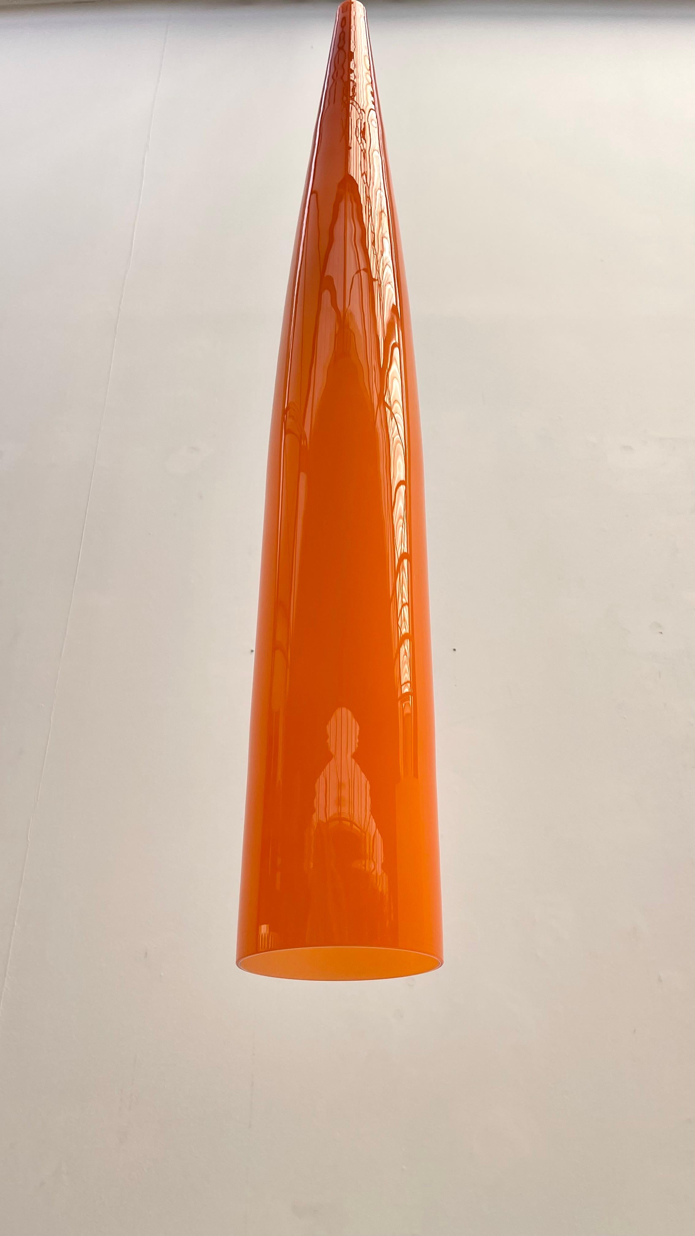 Luciano Vistosi Orange pendant in glass In Good Condition For Sale In Brussels, BE