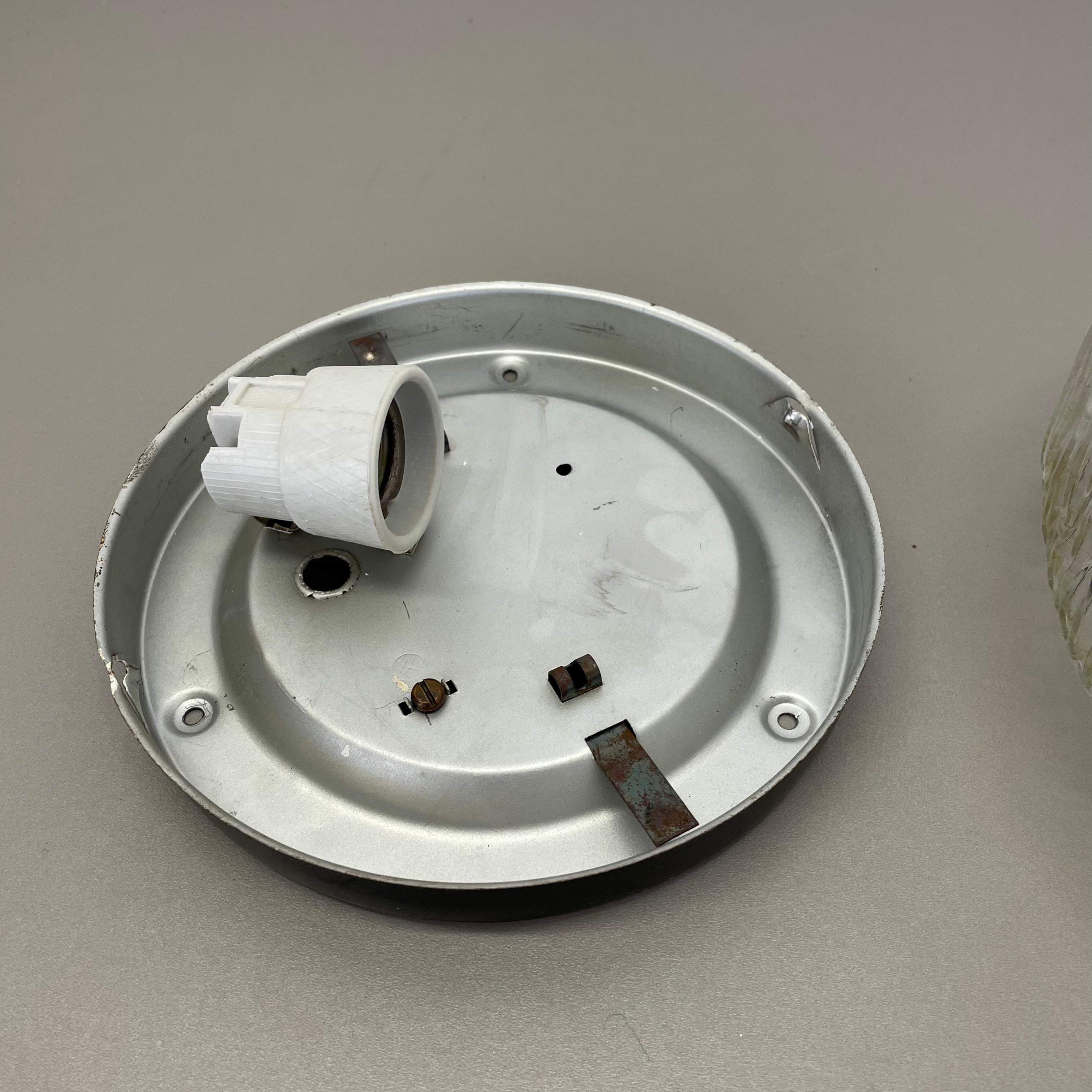 lucid textured Wall ceiling Light Helena Tynell Glashütte Limburg Style, 1960er Jahre im Angebot 4