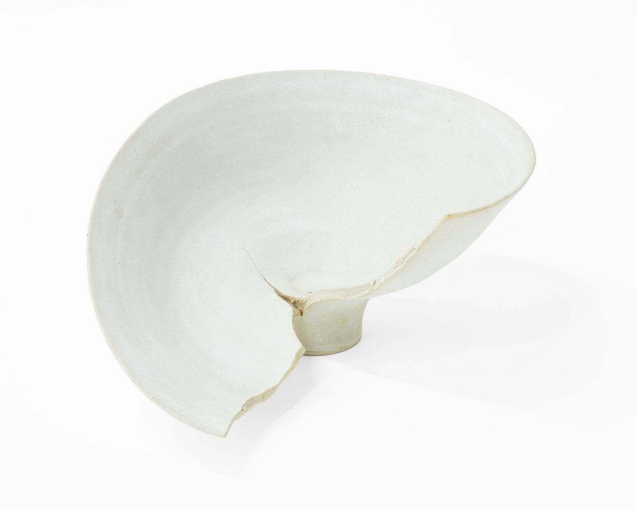 White Porcelain Bowl Split in Firing - Sculpture by Lucie Rie