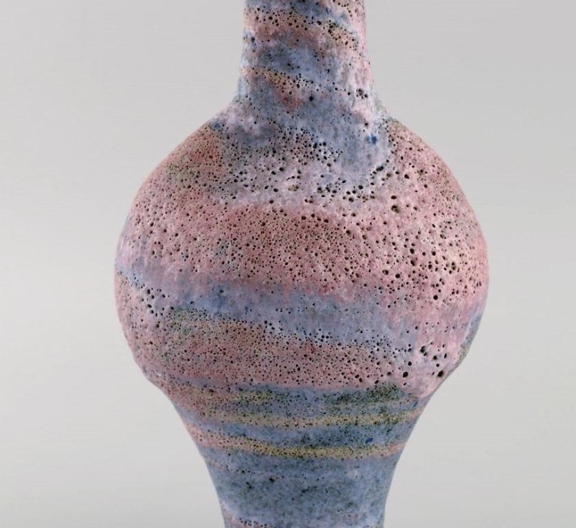 Lucie Rie, Austrian-born British potter. Unique large modernist vase In Excellent Condition For Sale In Copenhagen, DK