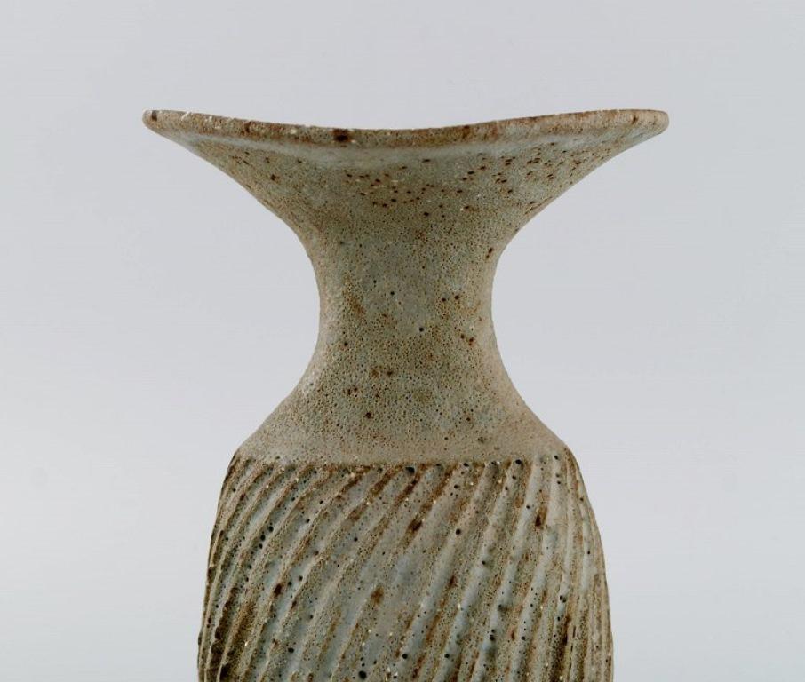 Modern Lucie Rie (b. 1902, 1995), Austrian-born British potter.  Large modernist vase. For Sale