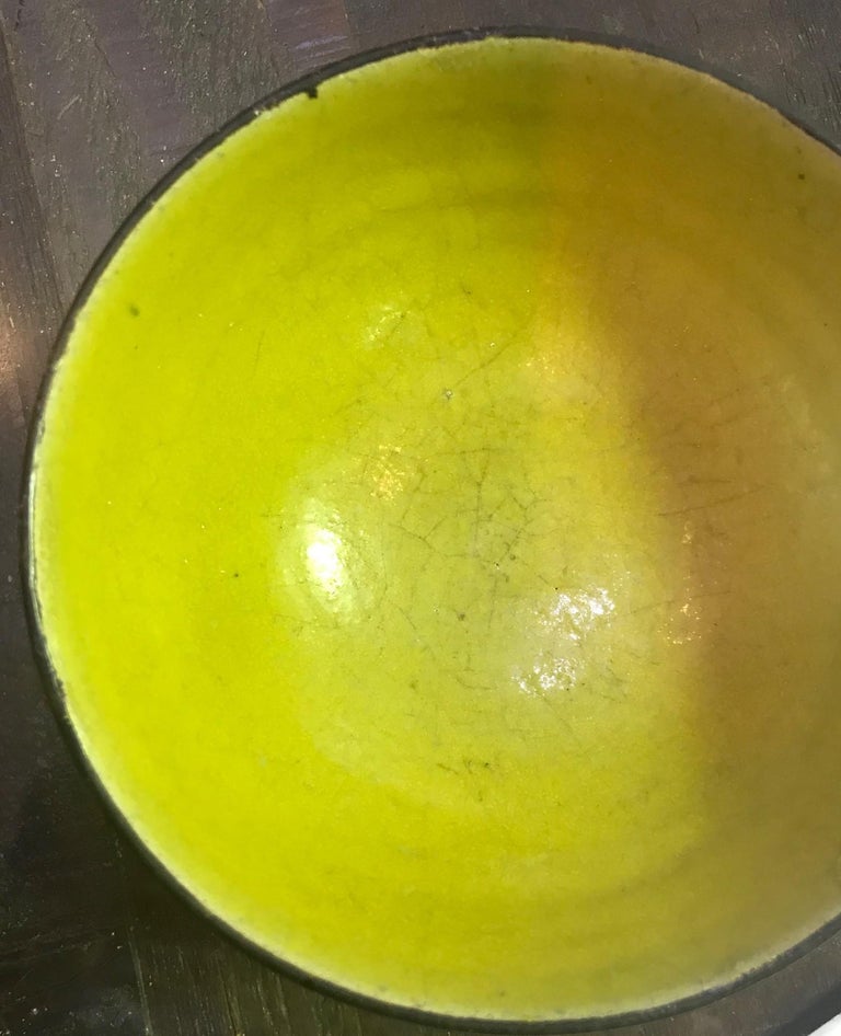 Lucie Rie & Hans Coper Signed Stamped Yellow Glazed Stoneware Bowl, circa 1950 For Sale 7