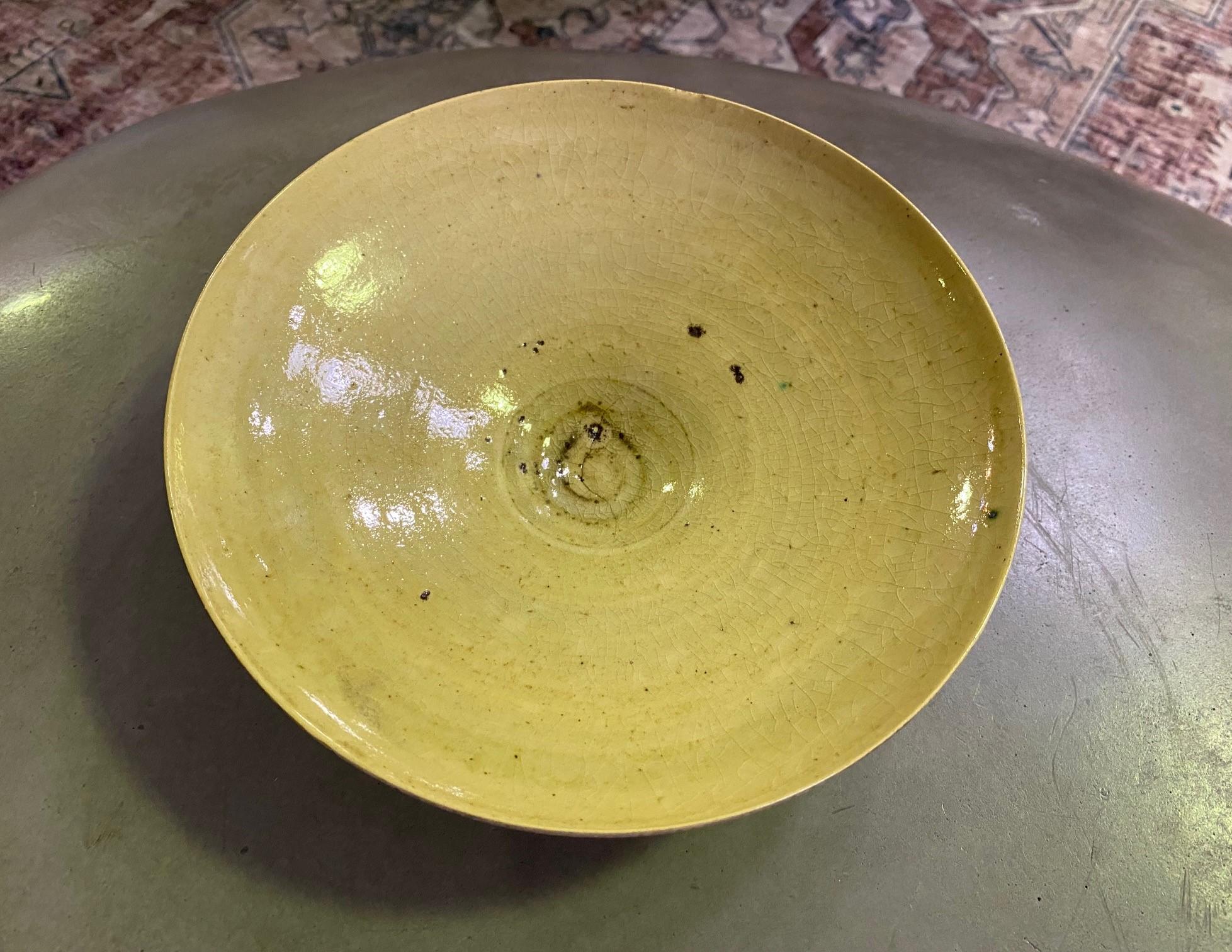 Lucie Rie Signed Stamped Yellow Speckle Glazed British Pottery Bowl, circa 1950s For Sale 8