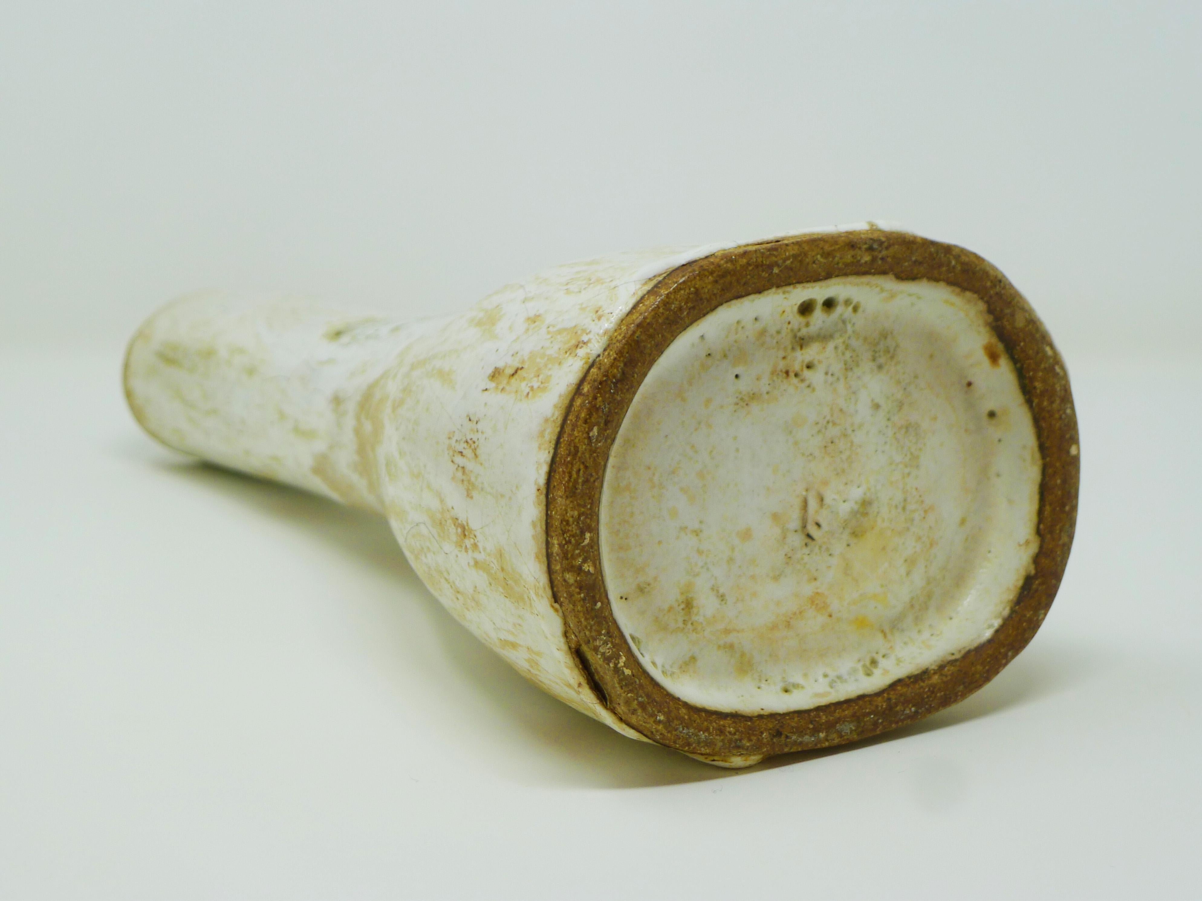 Lucie Rie, Große Vase aus Steinzeug, um 1978, eingeprägtes Siegelzeichen (Steingut) im Angebot