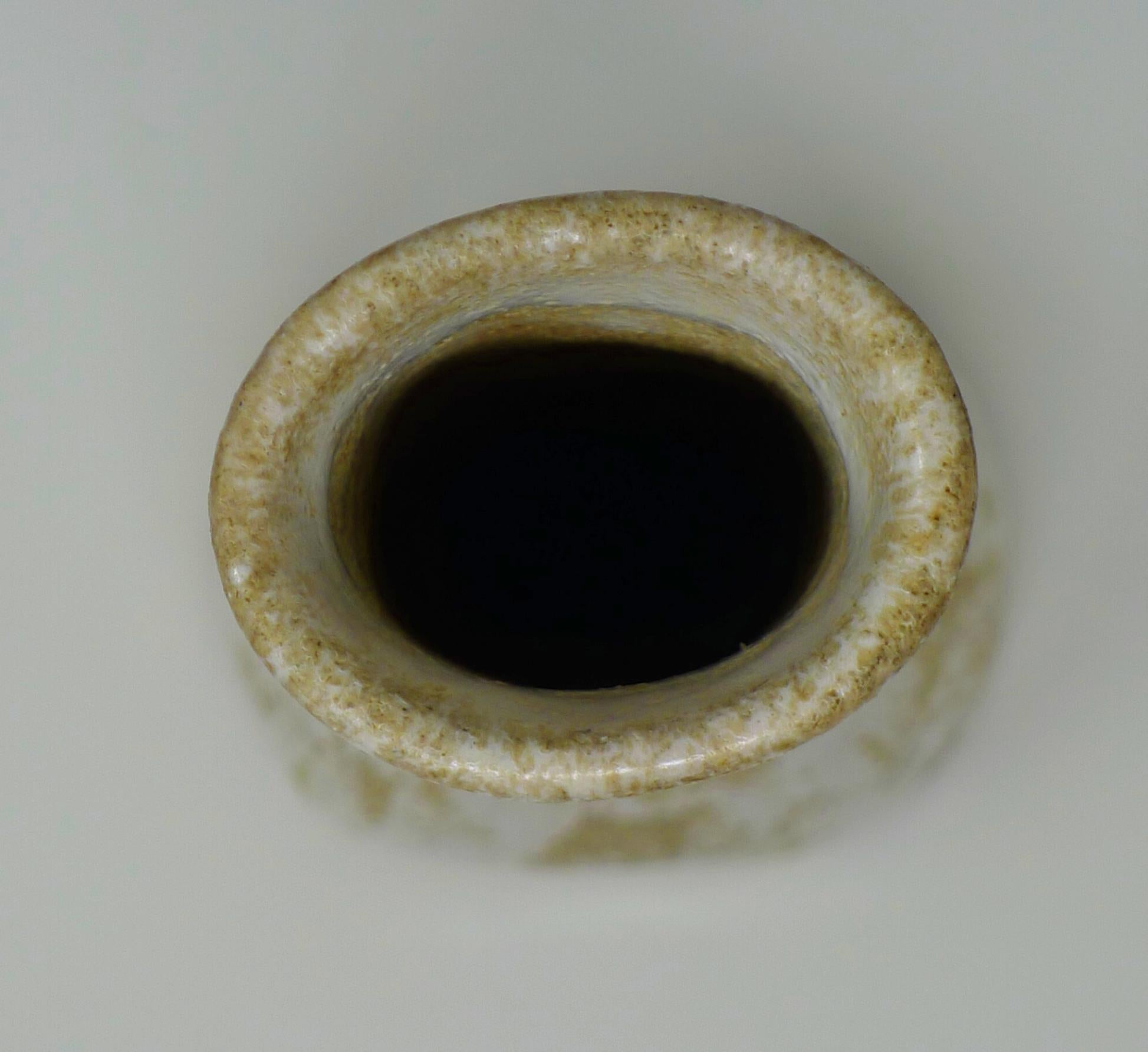 Lucie Rie, Große Vase aus Steinzeug, um 1978, eingeprägtes Siegelzeichen im Angebot 1