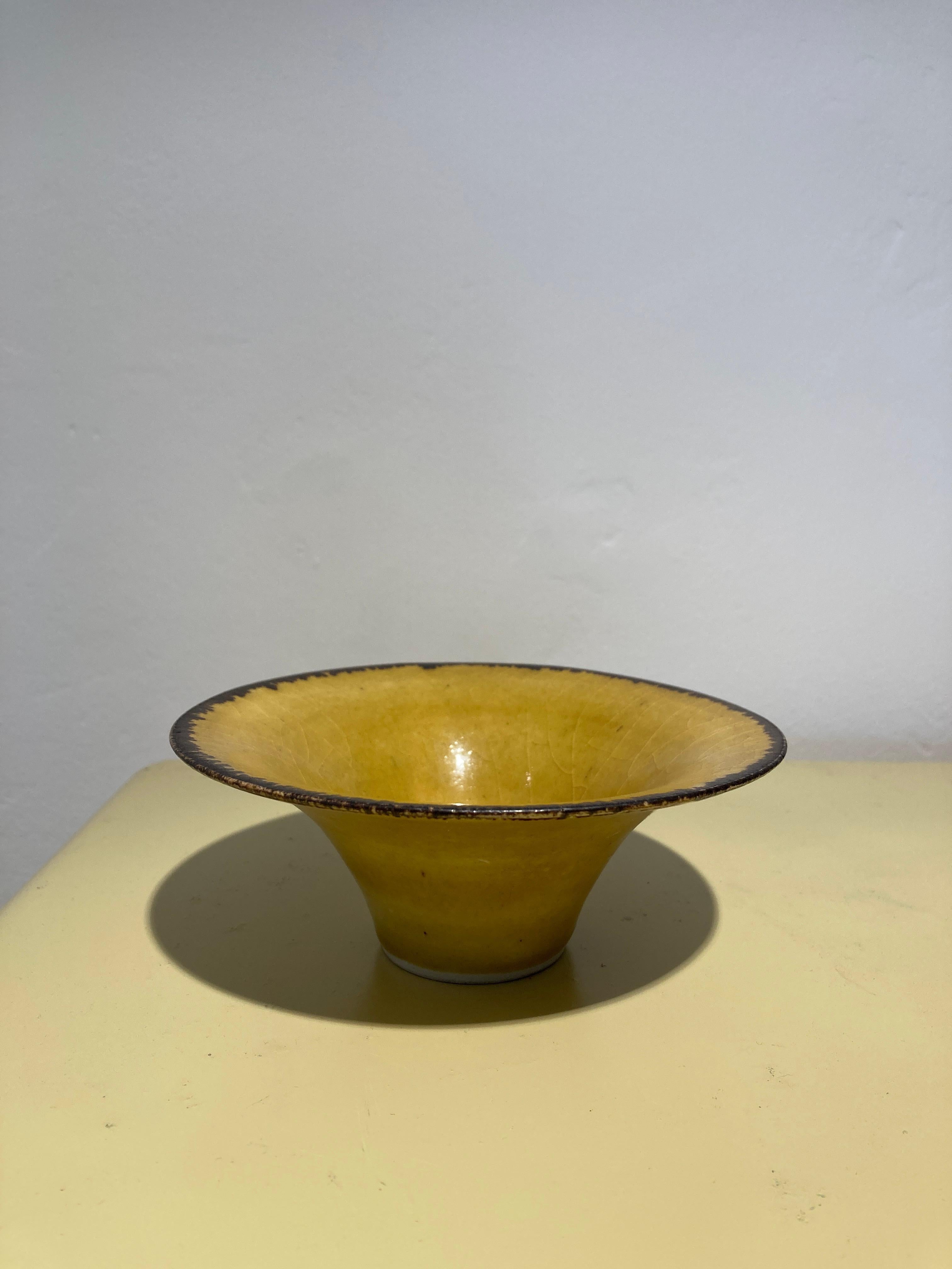 Lucie Rie, Uranium Yellow Flaring Porcelain Bowl, signed For Sale 11