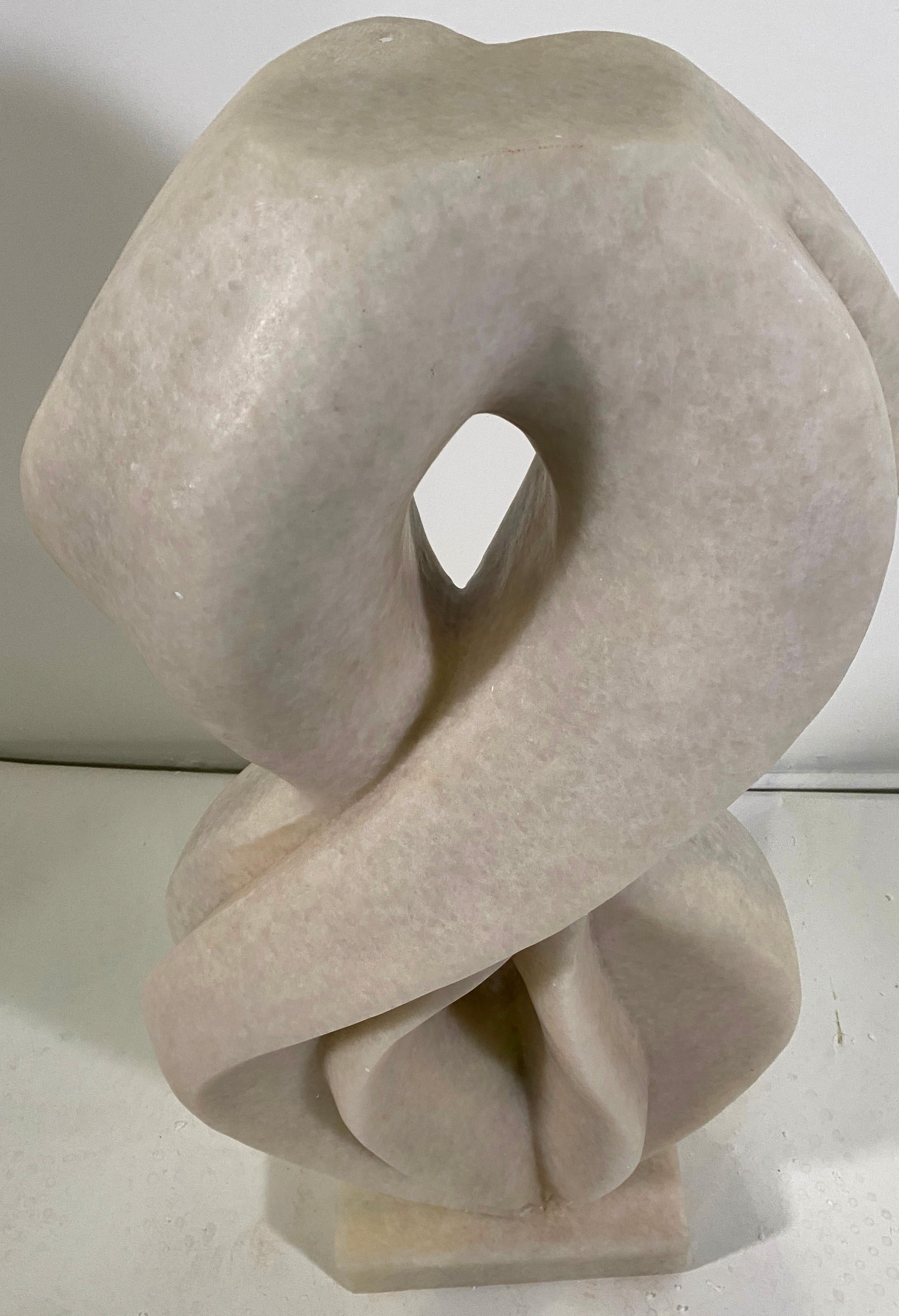 Lucie, scultura astratta moderna svizzera in marmo bianco, Evelyne Brader-Frank In condizioni ottime in vendita a Hollywood, FL