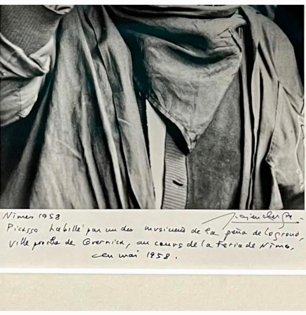 Photographie gélatino-argentique signée à la main Pablo Picasso Feria Lucien Clergue en vente 2