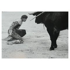 Lucien Clergue : l'art du Tauromaquia Photo d'El Cordobés avec taureau