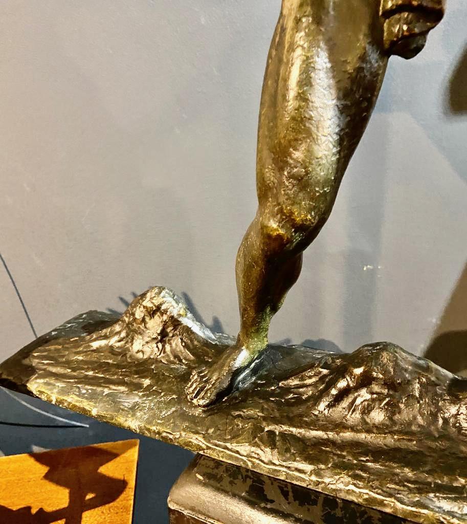Statue en bronze « L'arc-en-ciel » de Lucien Gibert, sculpture Art déco française en vente 3