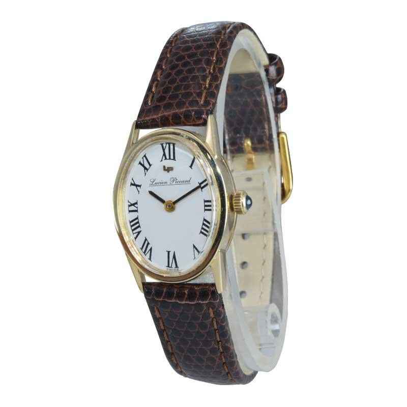 FACTORY / HOUSE: Lucien Piccard
STYLE / REFERENCE: Oval / Dress Style
METAL / MATERIAL: 14Kt. Yellow Gold
CIRCA / YEAR: 1980's
DIMENSIONS / SIZE: Length 29mm x Diameter 20mm
MOVEMENT / CALIBER: Quartz
DIAL / HANDS: Original White / Roman Numeral