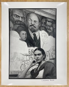 Frida davanti al Pannello dell'Unità Incompiuta, New Workers School, NY