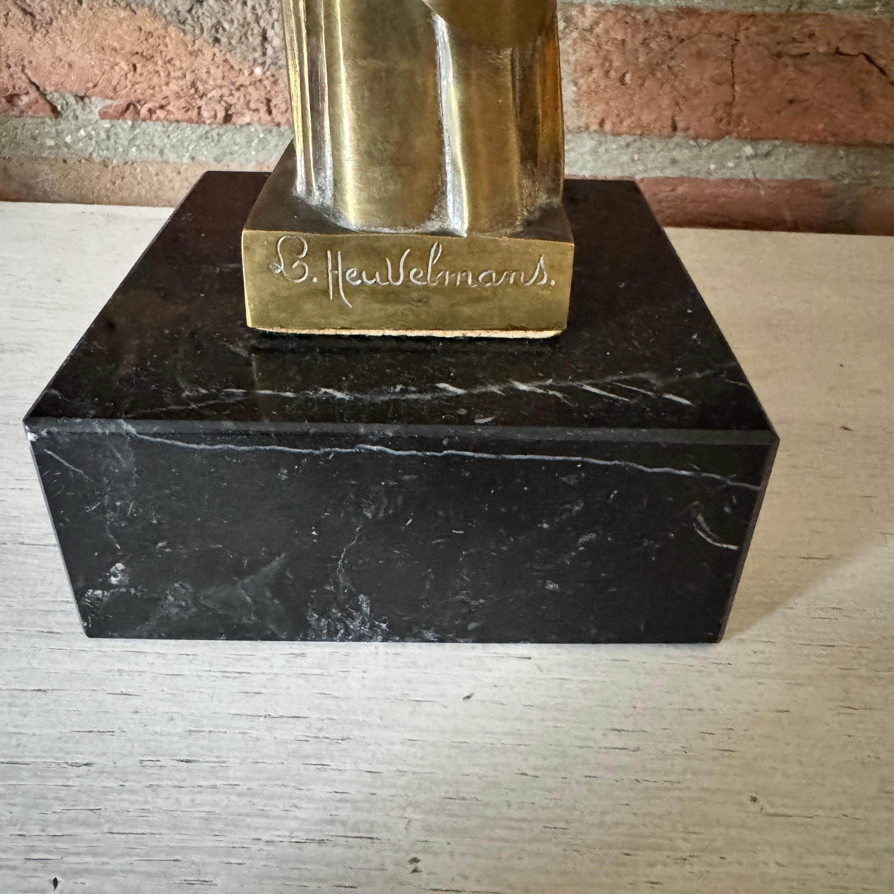 Patiné Lucienne Heuvelmans patinated bronze Art Deco statue Madonna & Child en vente