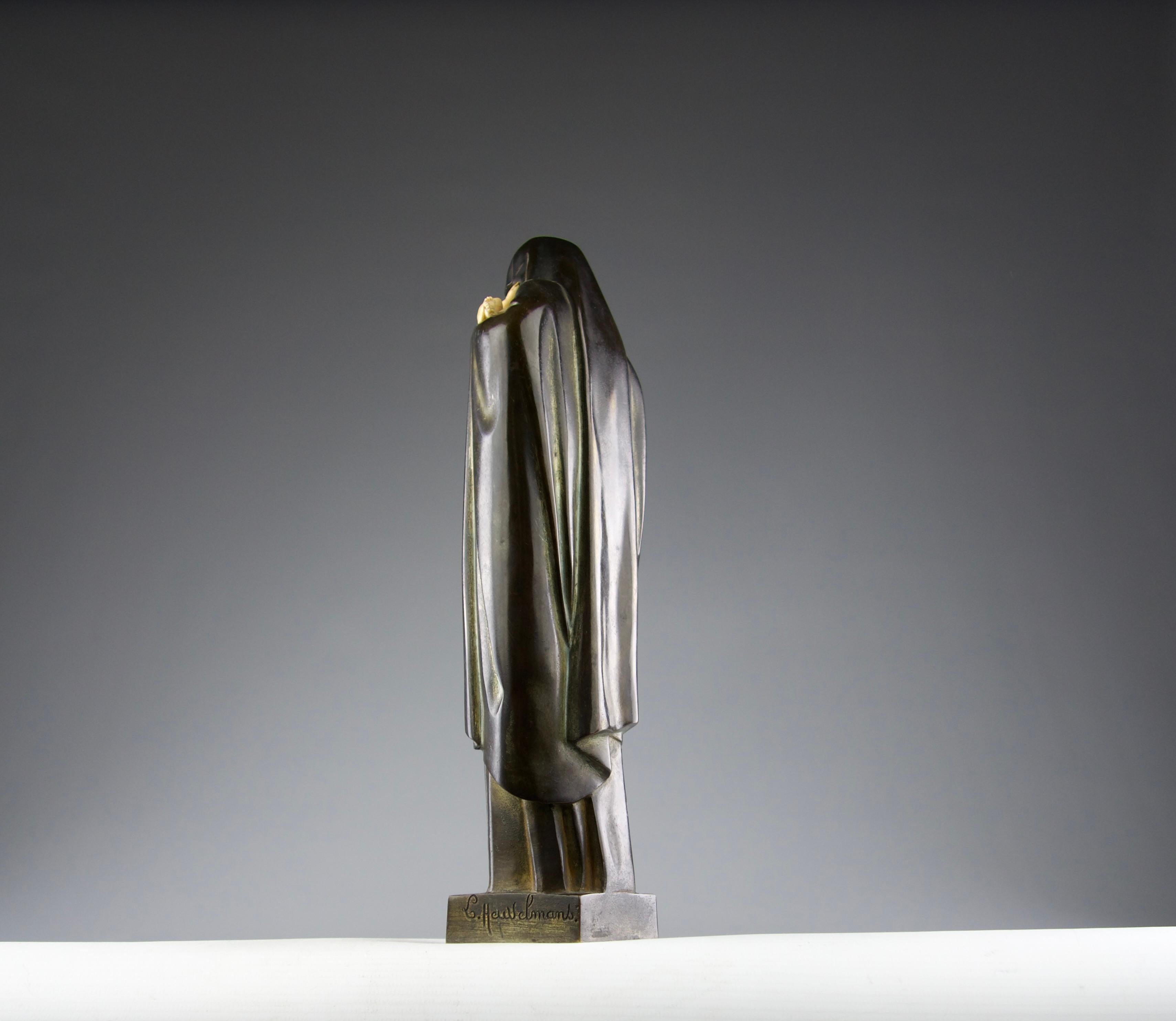 Lucienne Heuvelmans, Virgin and Child, Art Deco Figurative Sculpture 5
