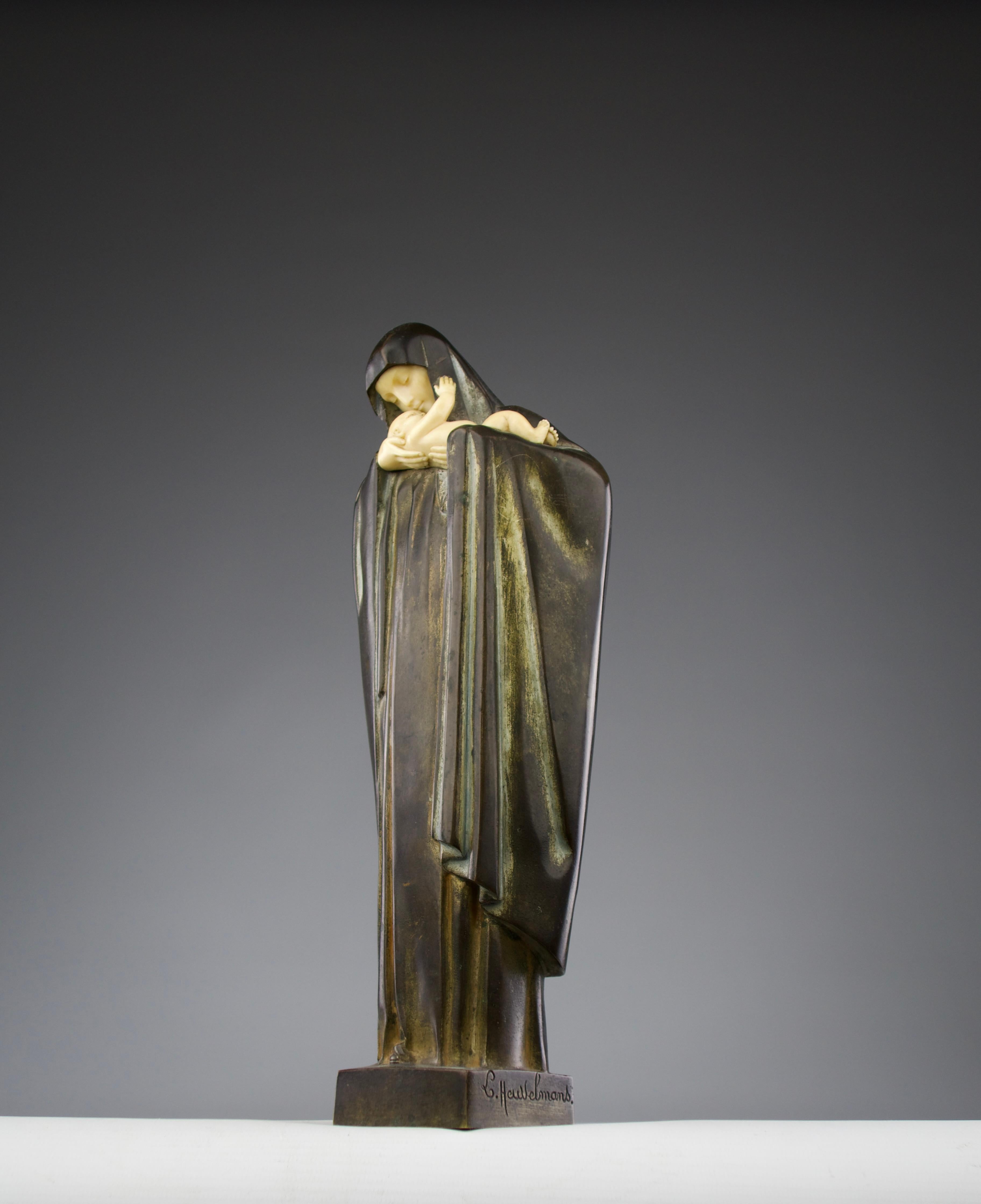 French Lucienne Heuvelmans, Virgin and Child, Art Deco Figurative Sculpture