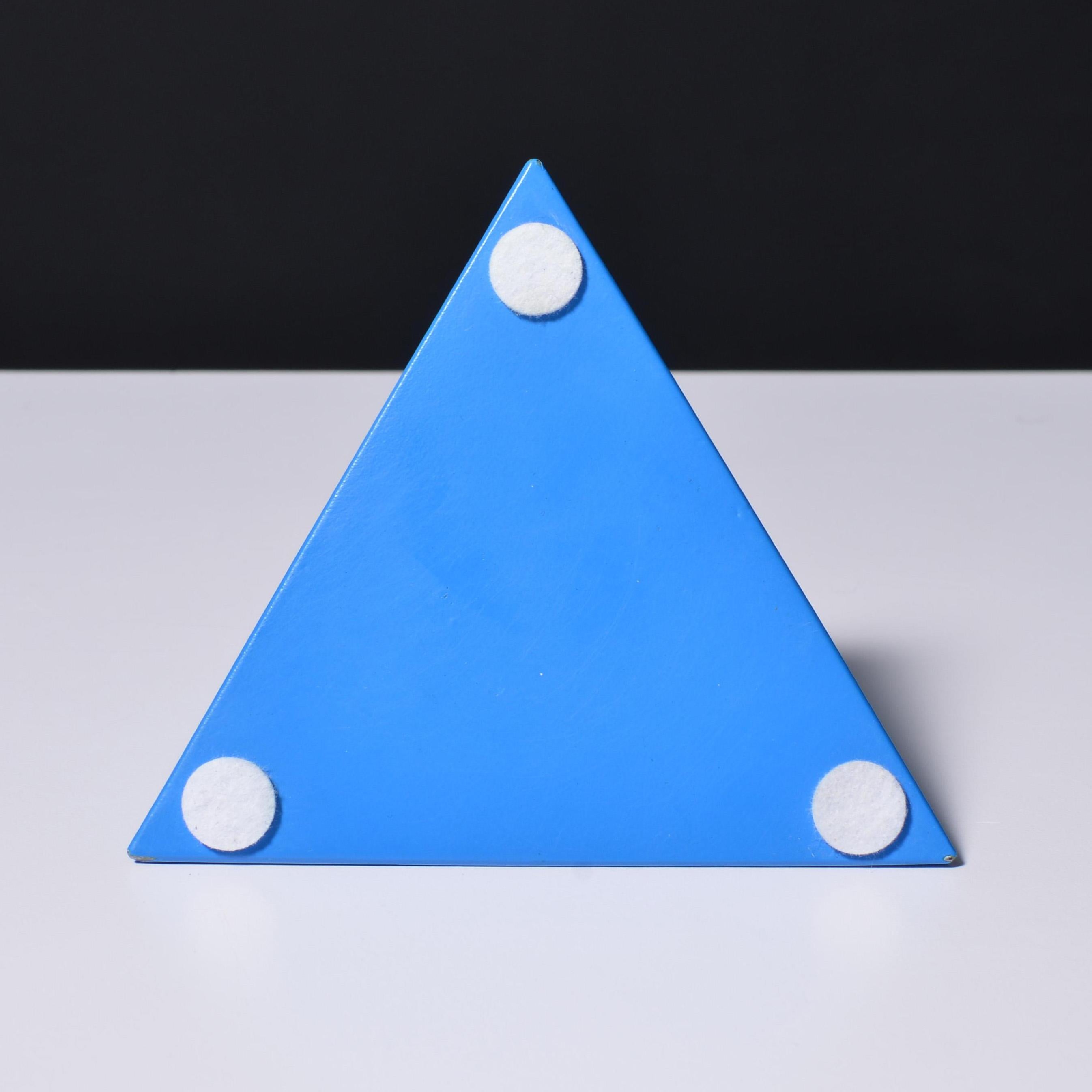 Italiano Scultura di Lucio Fontana PIRAMIDE (blu)
