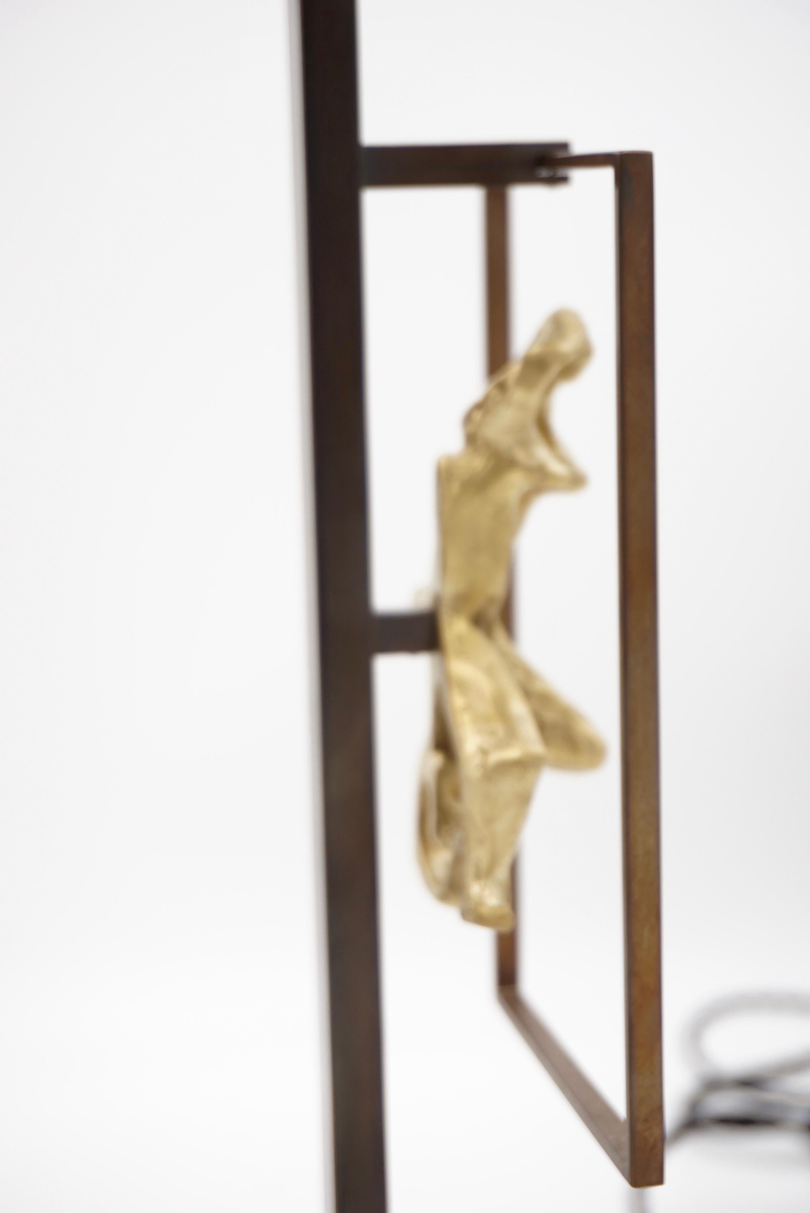 Sculpture en bronze de Lucio Fontana pour Borsani fixée dans des lampes de bureau, 1950-2021 en vente 2
