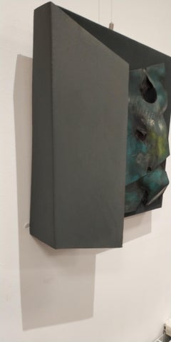 Lucio Perna, Bidonville, geschnitztes Karton auf Leinwand, 2010, 40x40x6cm