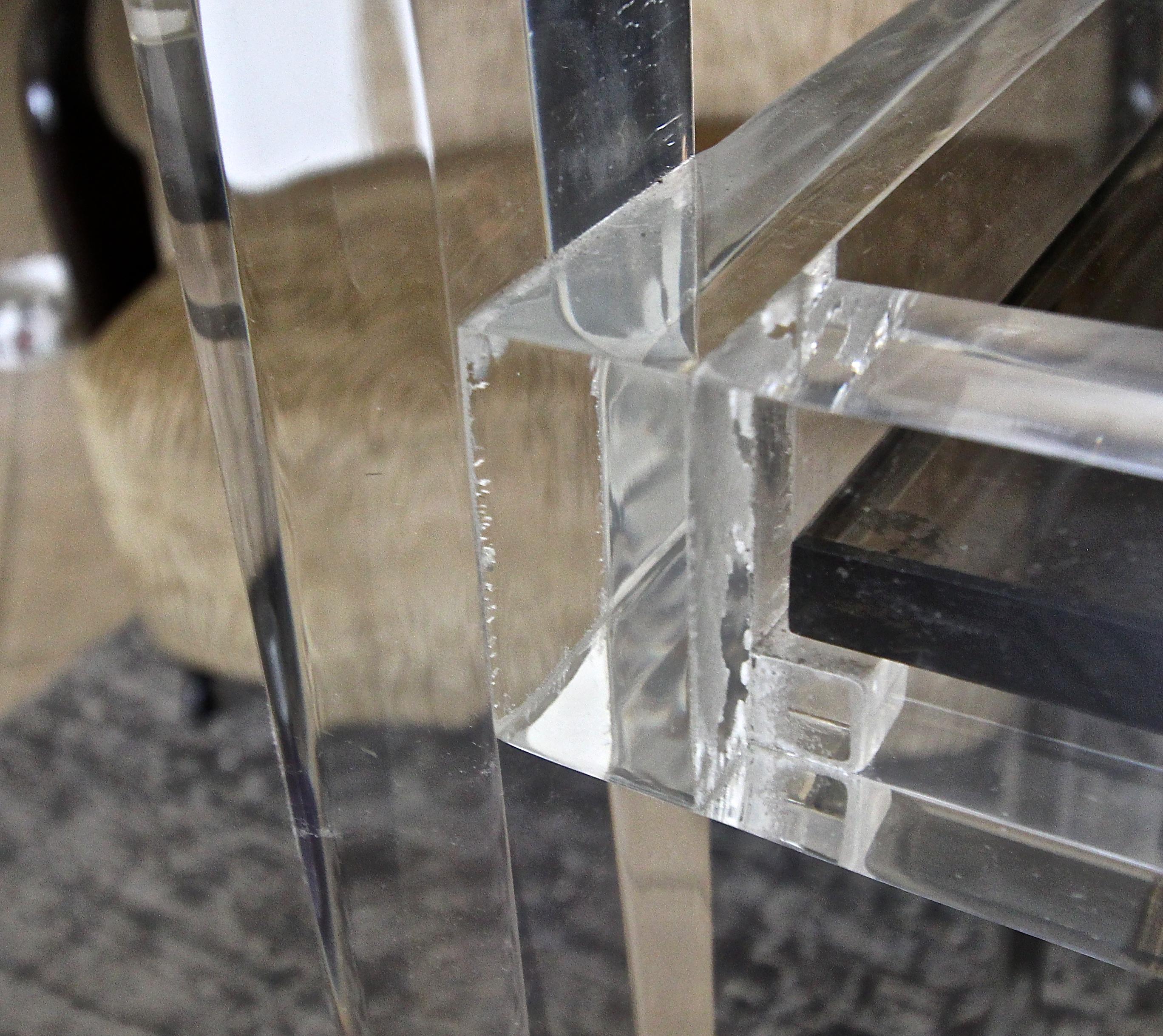 Carrito de bar Lucite de 2 pisos de cristal ahumado en venta 7