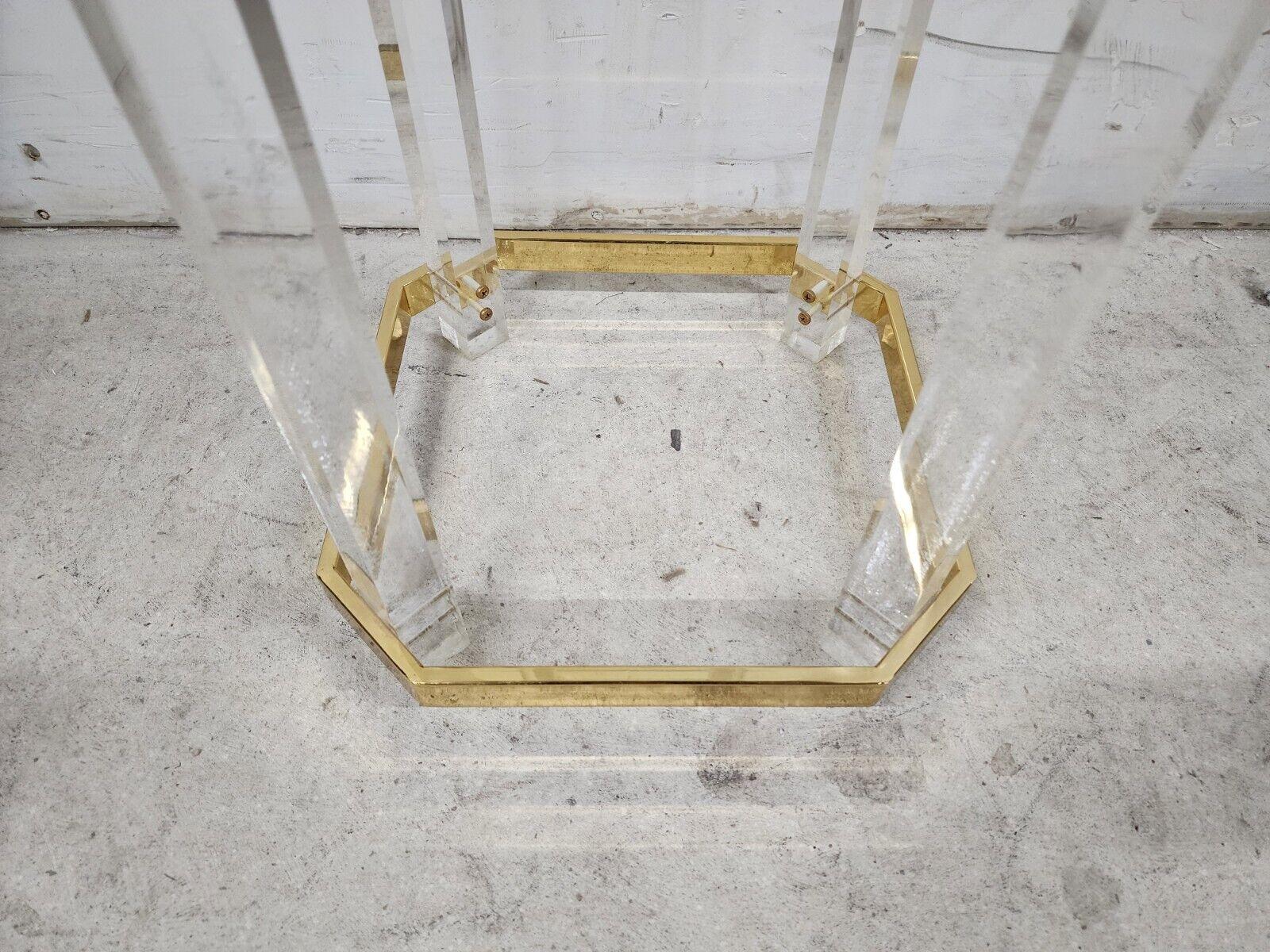 Late 20th Century Lucite 24 Karat Gold Plated Pedestal Display Stand Charles Hollis Jones Style  For Sale
