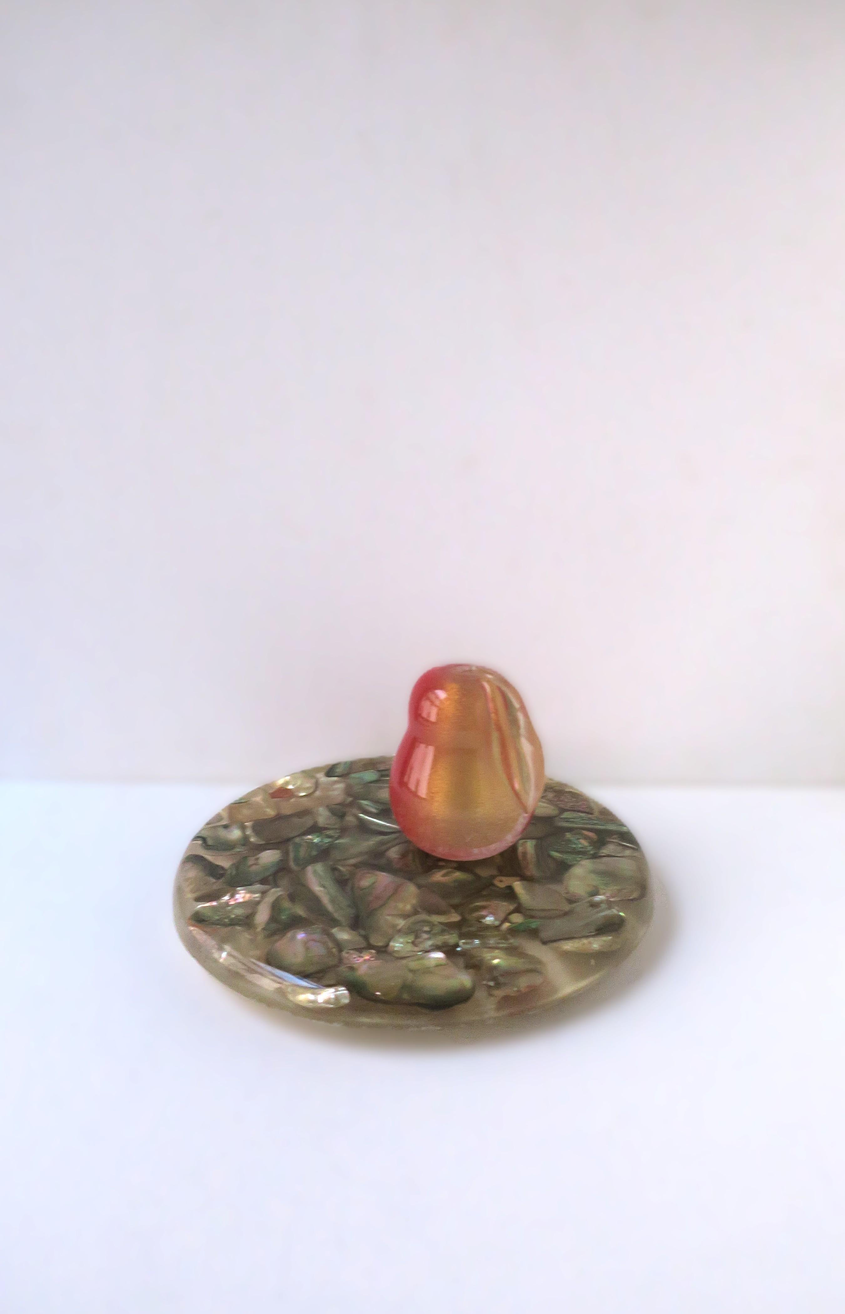 Lucite Acrylic Abalone Seashell Trivet In Good Condition For Sale In New York, NY