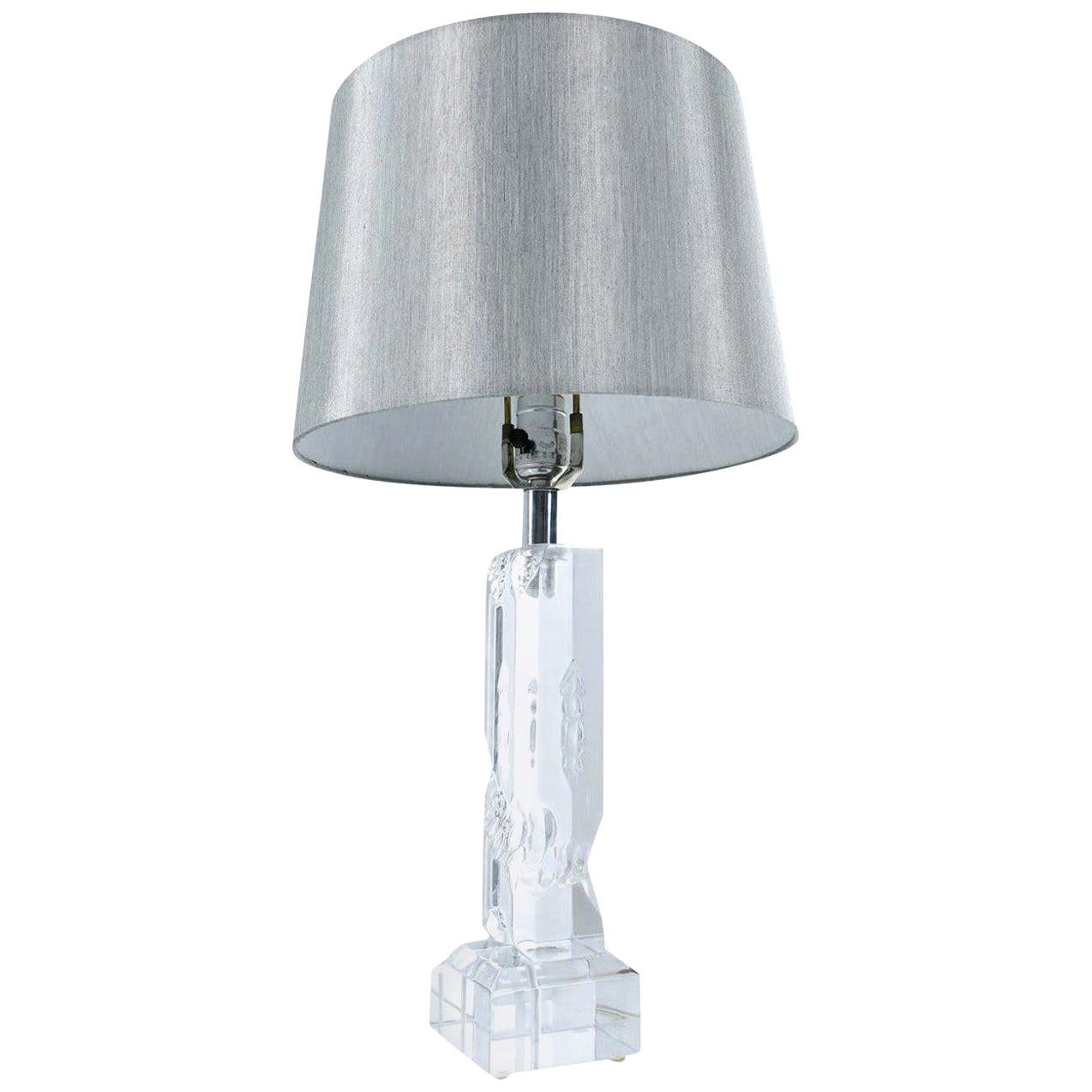 Lucite Acrylic Boudoir Table Lamp with Chipped Ice Sculpted Effect For Sale