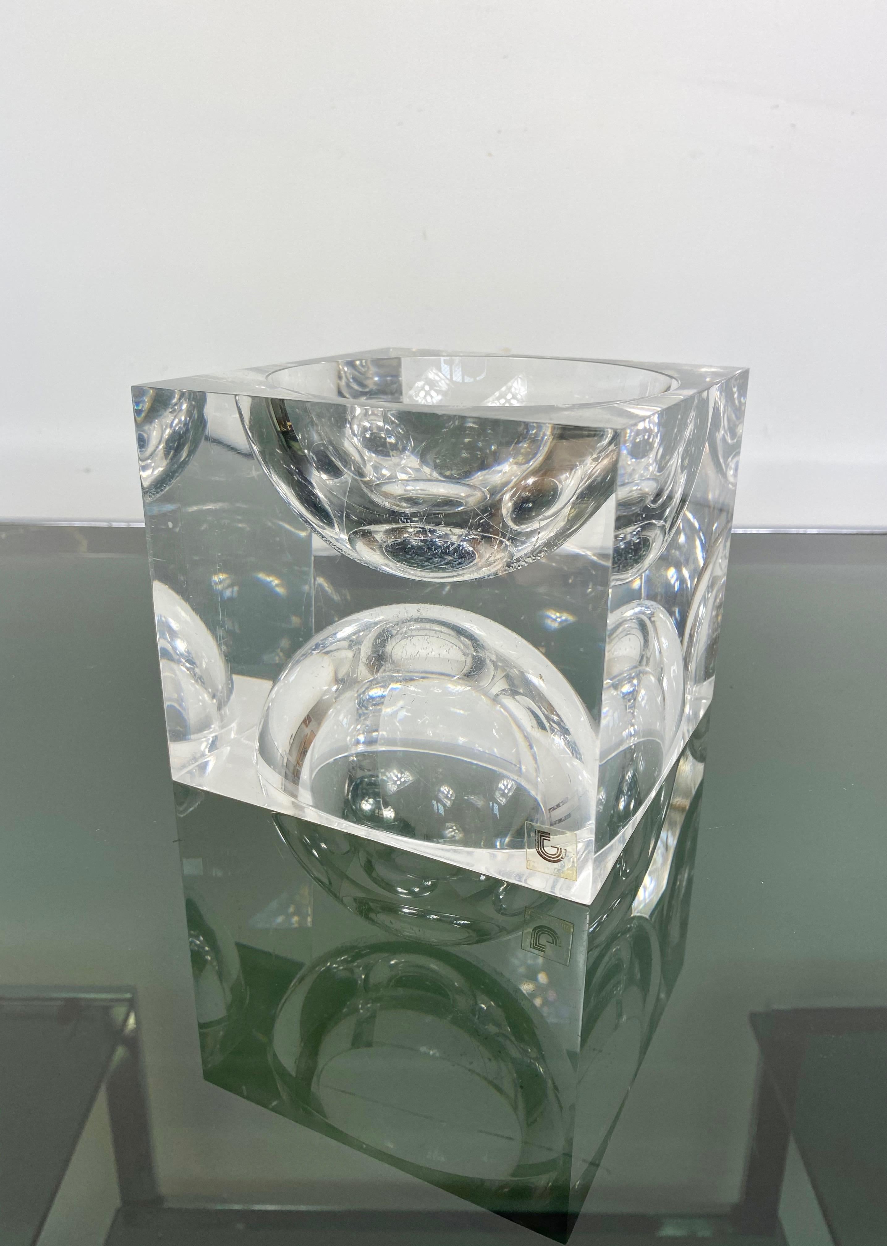 Cubic sculpture by Team Guzzini in Lucite acrylic - Italy, 1970. 

It still has its original label attached as shown in the photos.