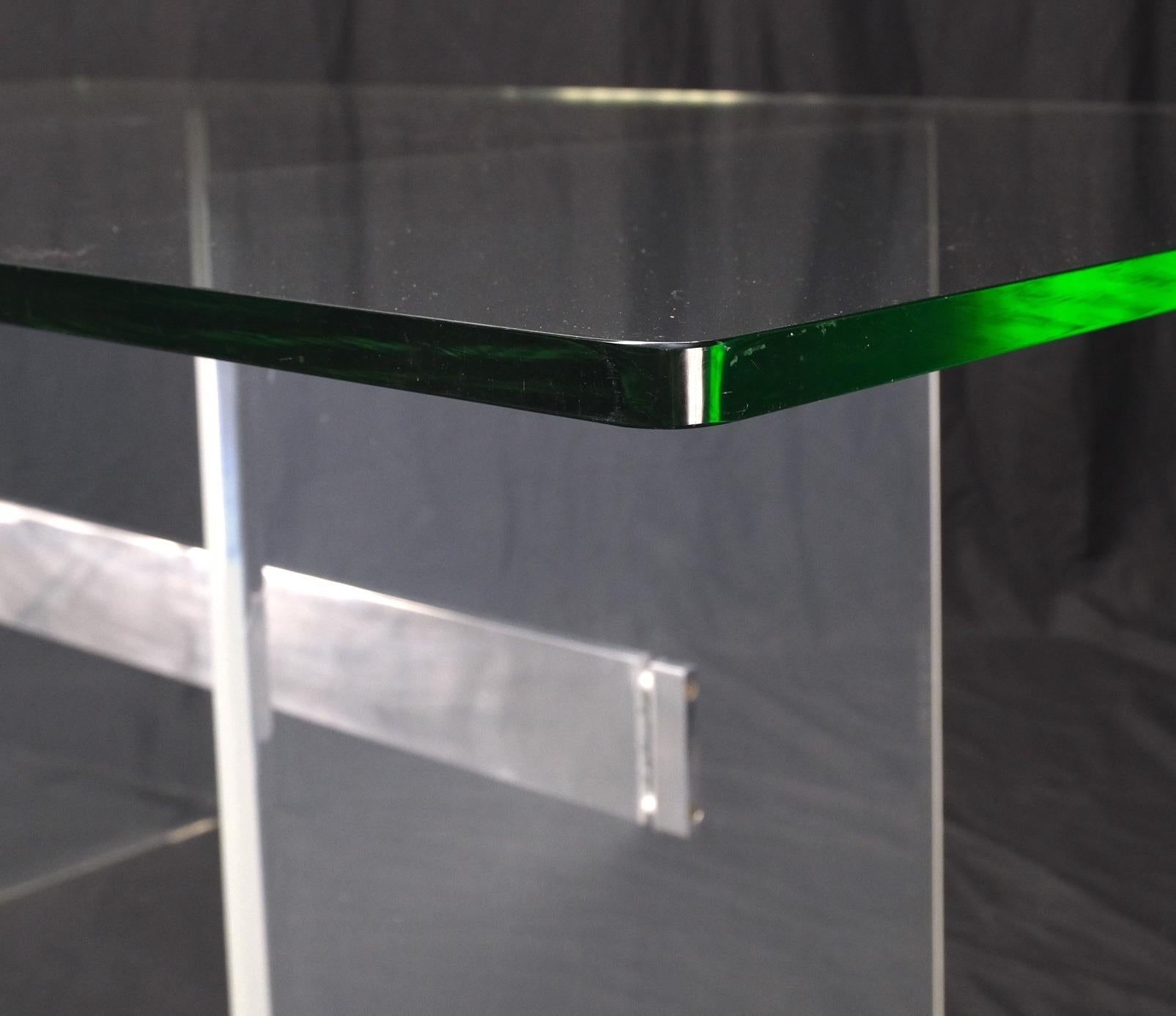 Rechteckiger Konferenztisch aus Lucite und Aluminiumfuß mit Glasplatte im Angebot 5